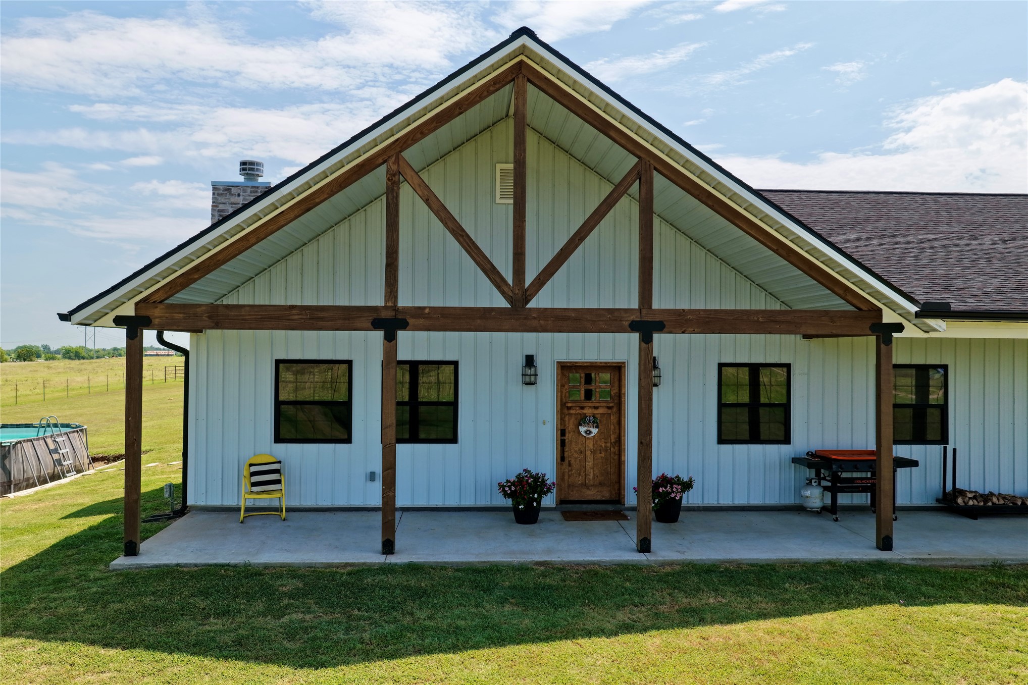 19400 S 300 Road Property Photo 4