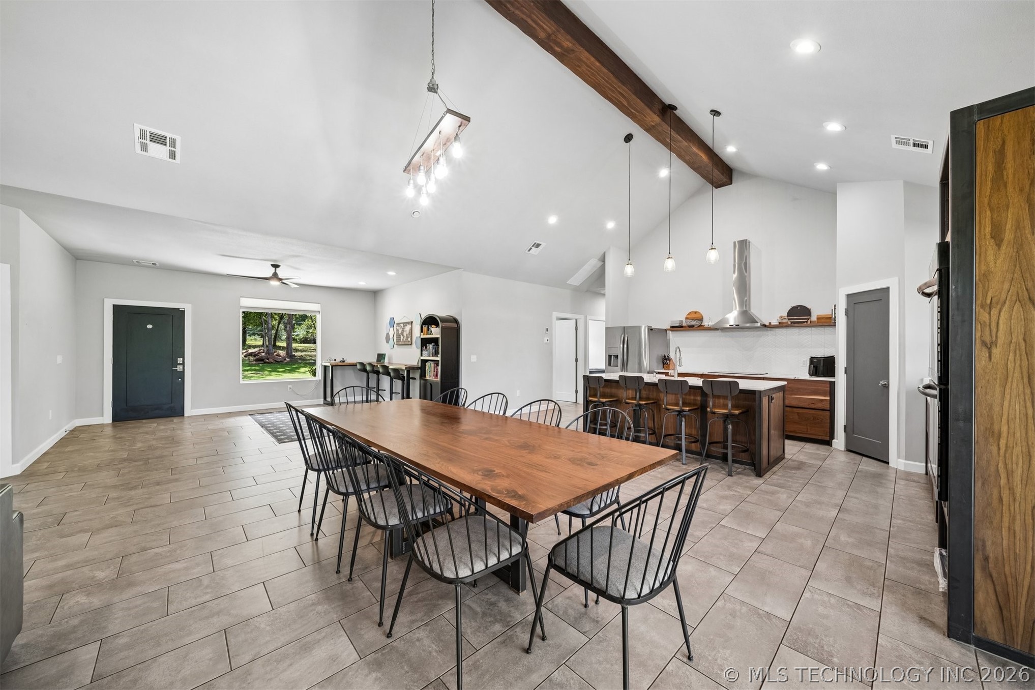 8116 Gary Drive Property Photo 16