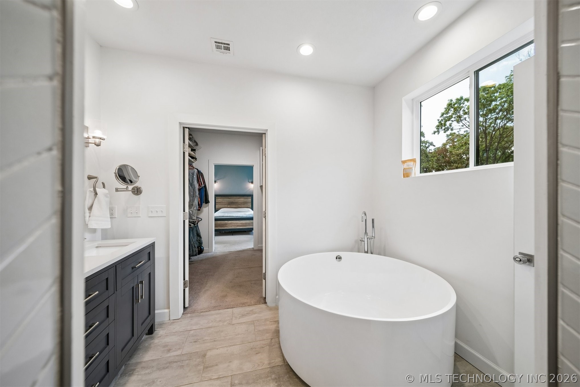 8116 Gary Drive Property Photo 30