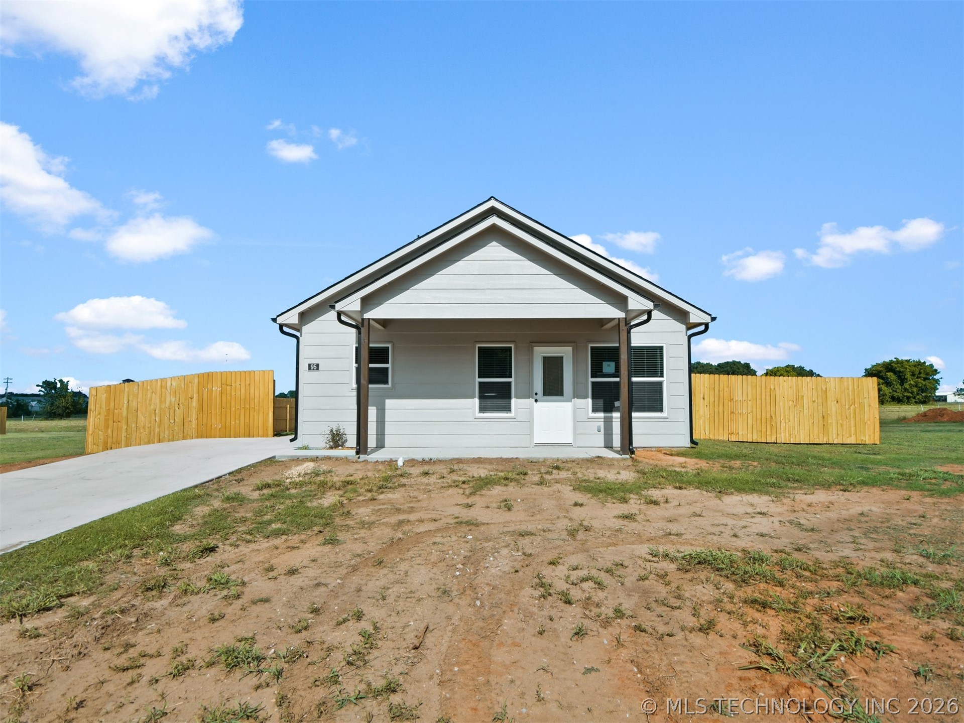 95 Aspen Circle Property Photo 1