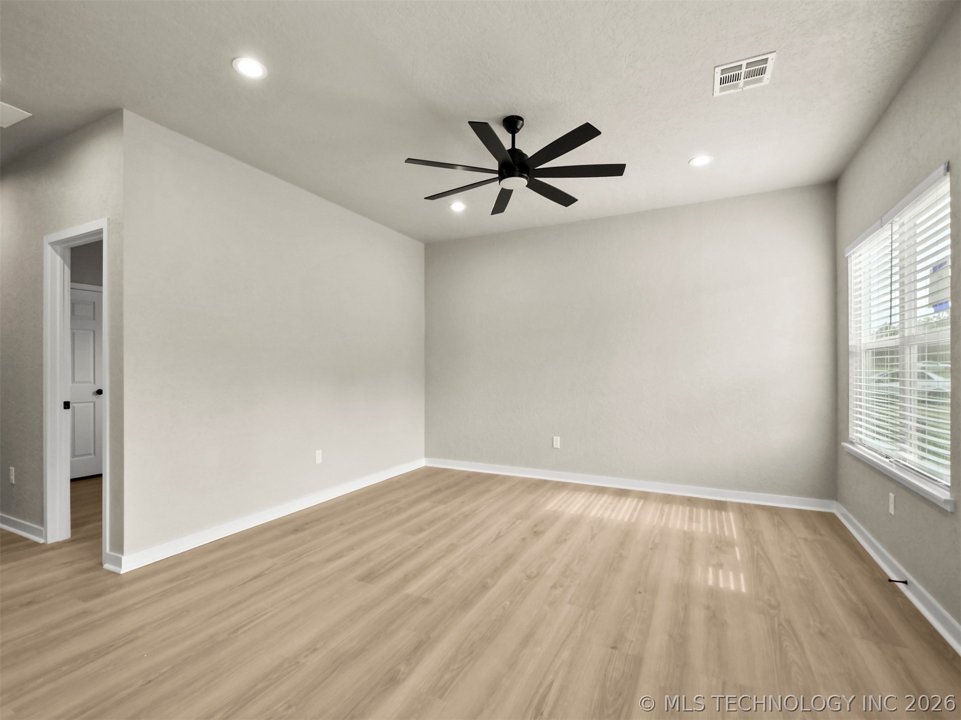 95 Aspen Circle Property Photo 6