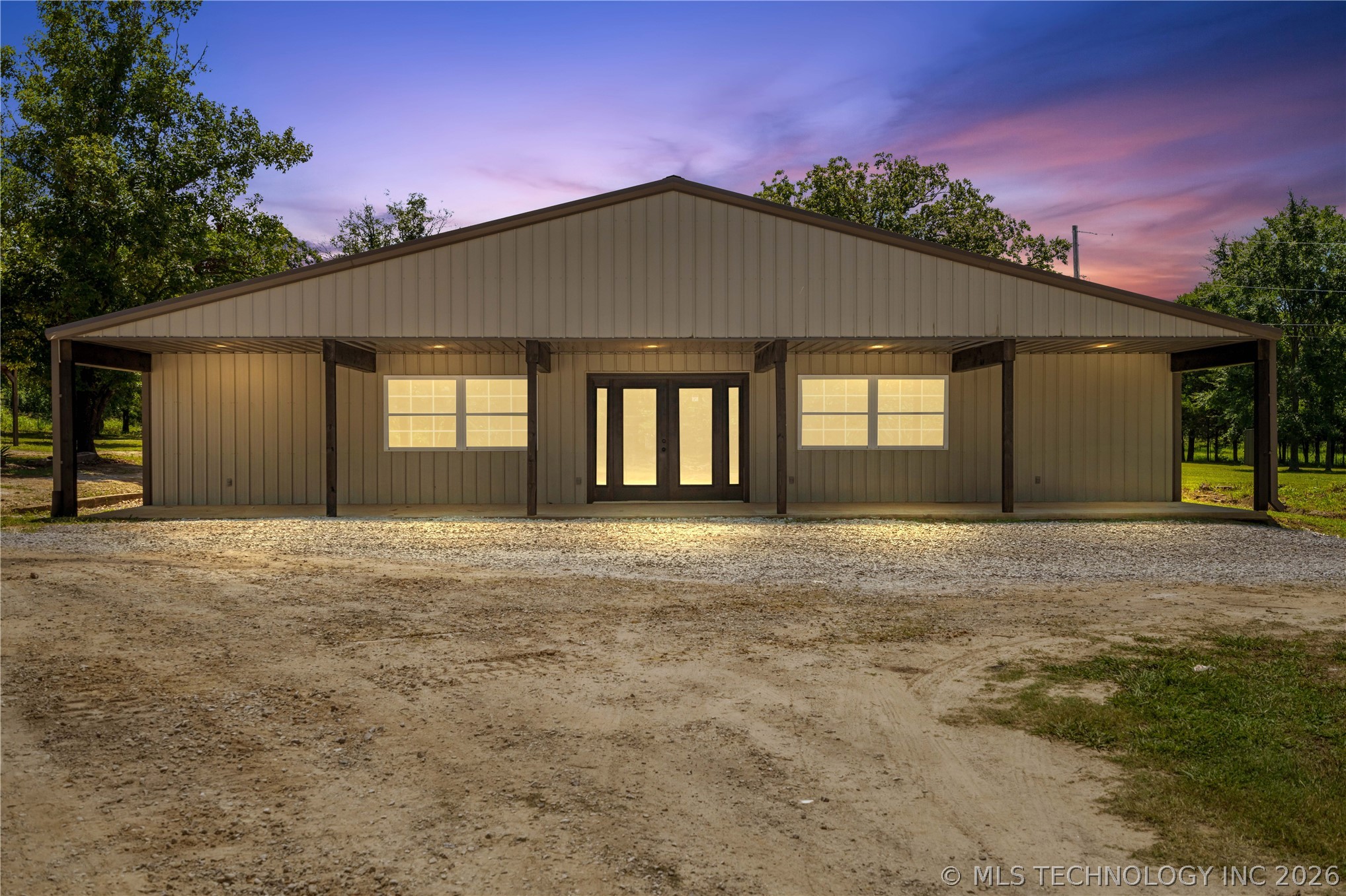 98399 S 4503 Road Property Photo 1