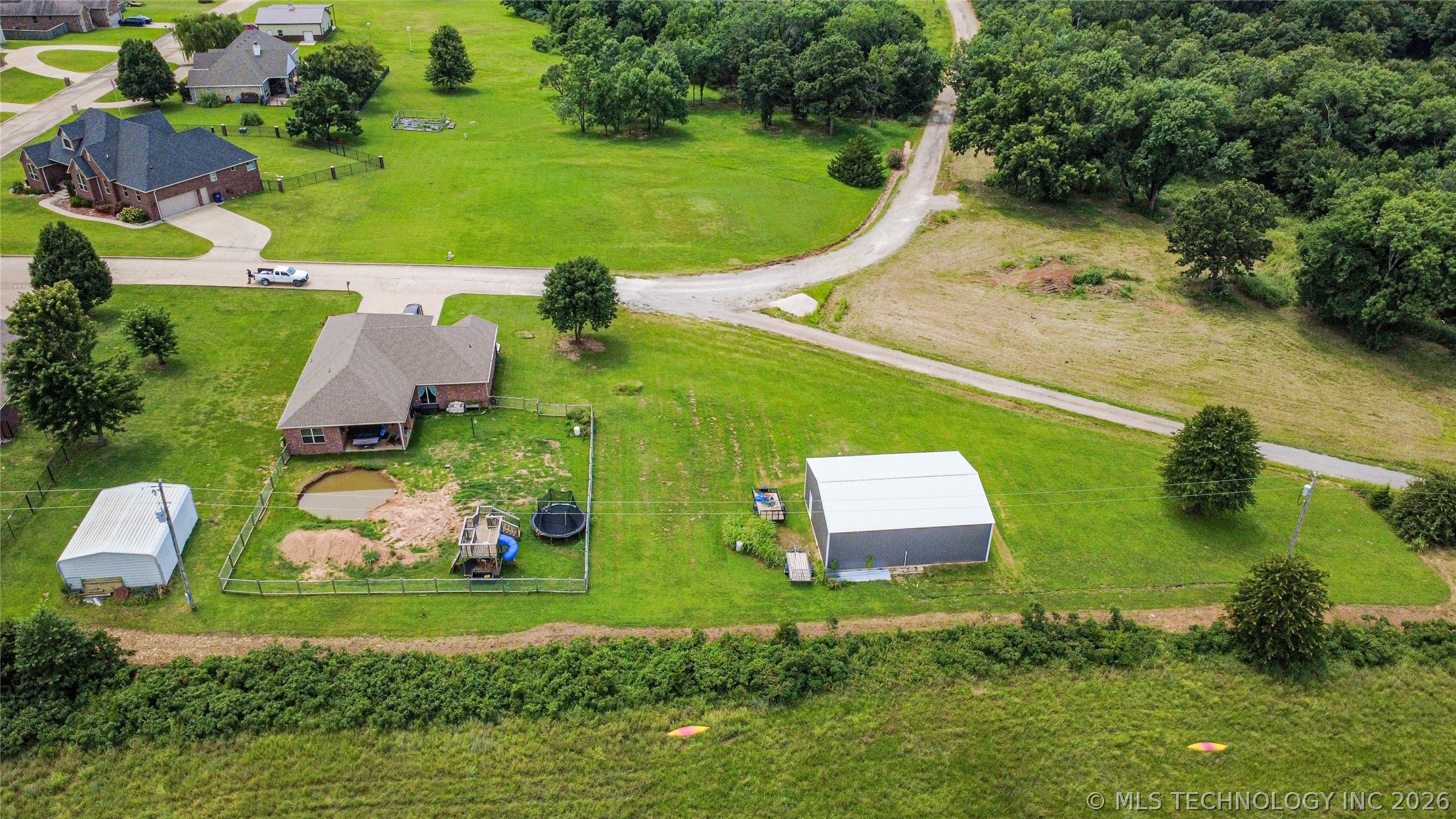 1431 Crestview Drive Property Photo 6