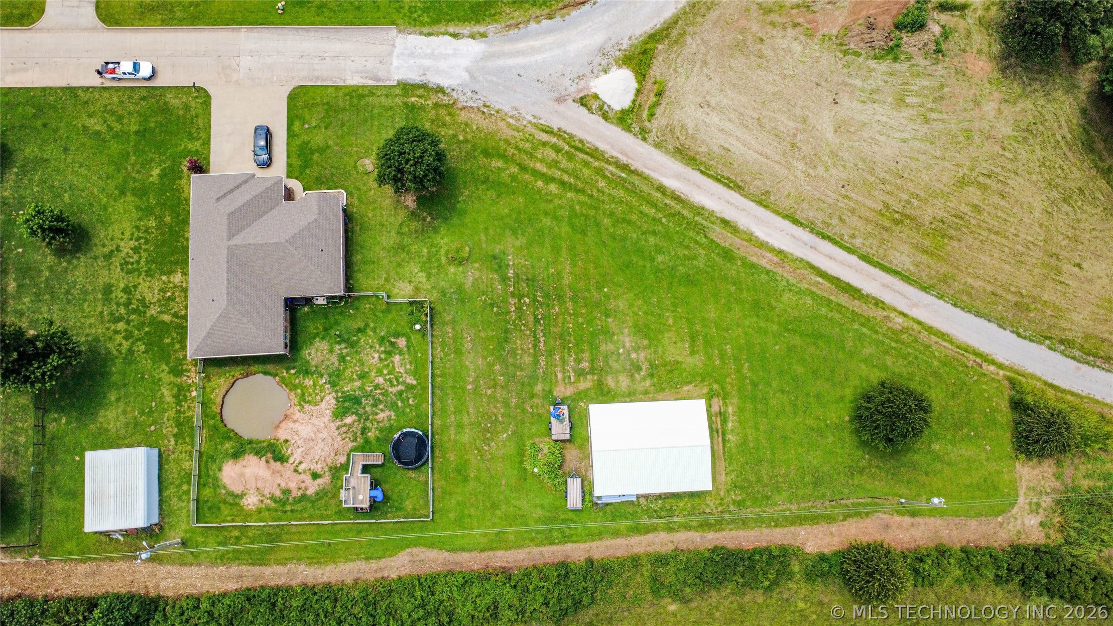 1431 Crestview Drive Property Photo 7