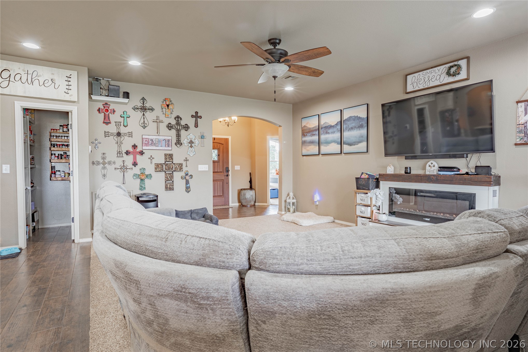 1431 Crestview Drive Property Photo 18