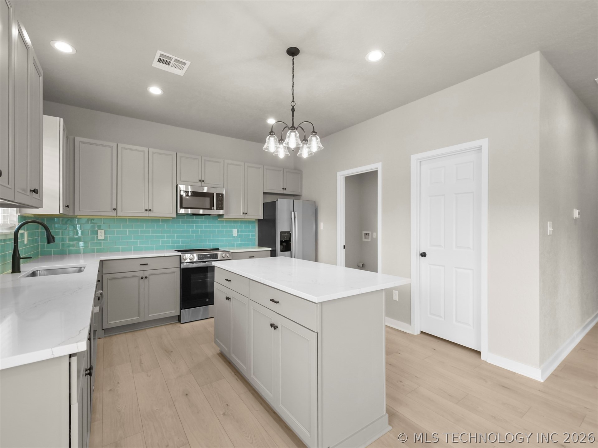 151 Aspen Circle Property Photo 8