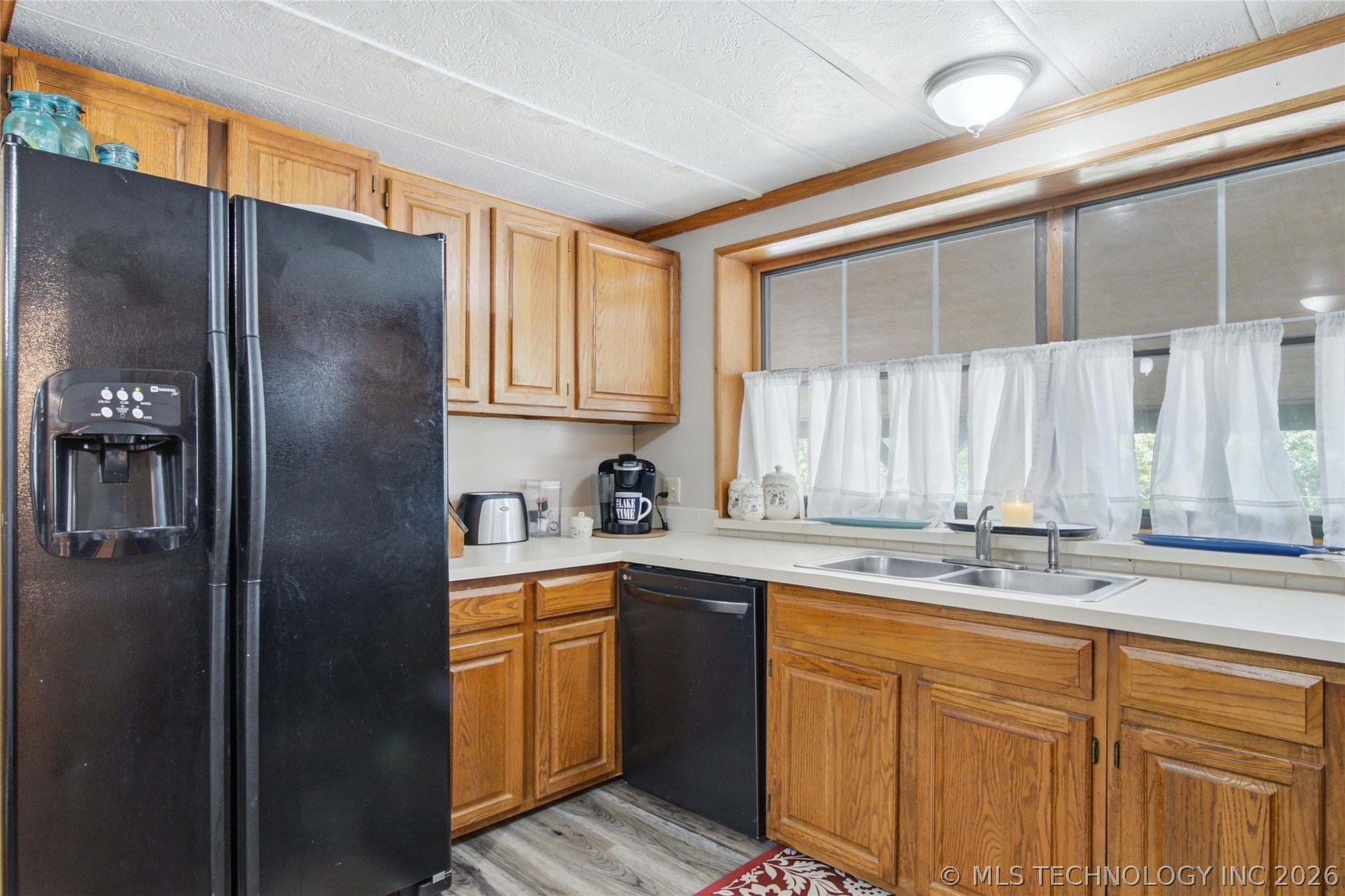 18422 W Lakewood Drive Property Photo 17