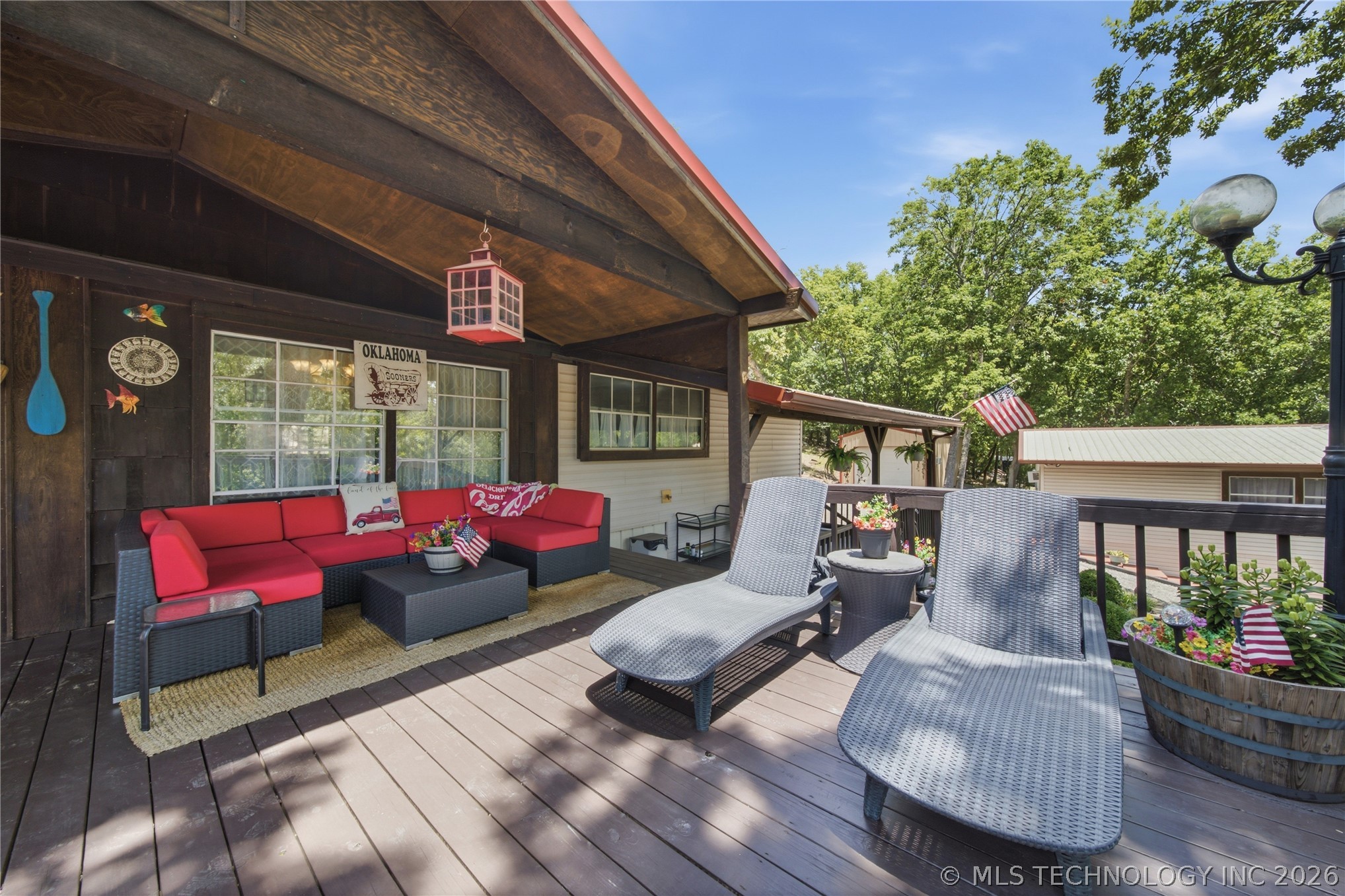 18422 W Lakewood Drive Property Photo 33