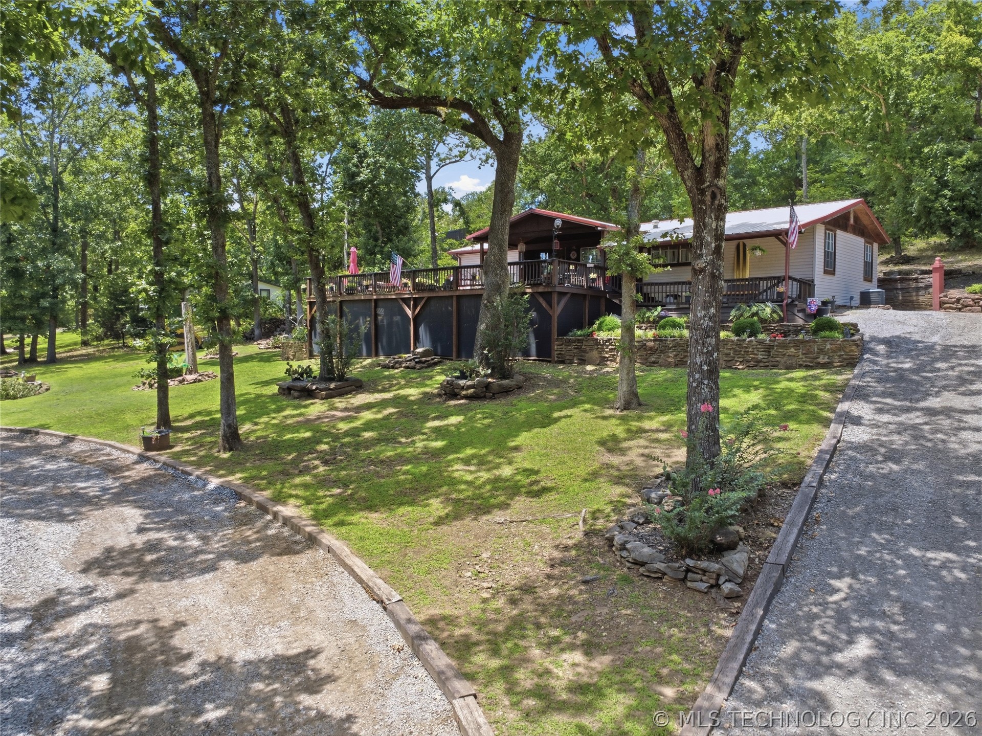 18422 W Lakewood Drive Property Photo 47