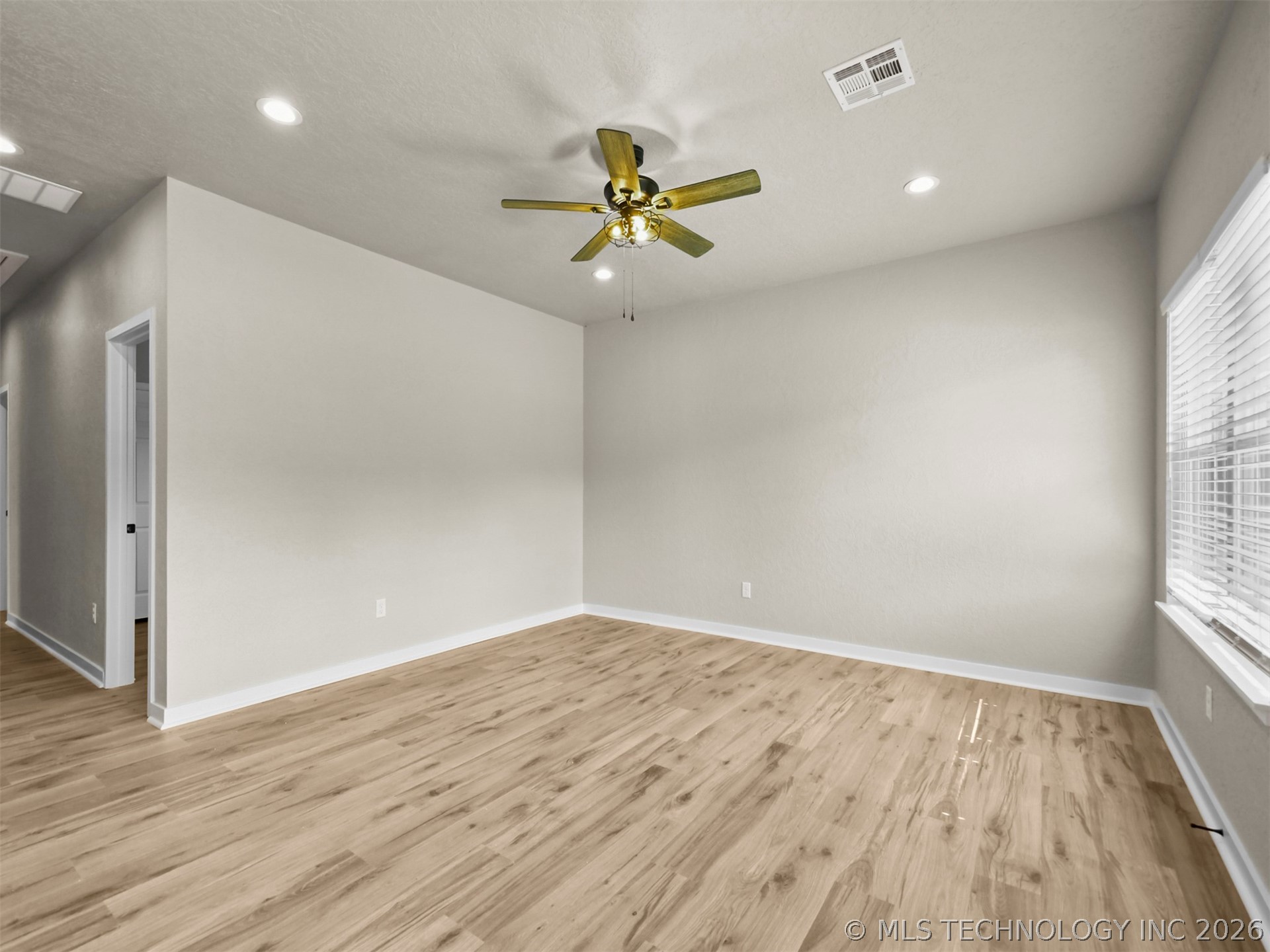 131 Aspen Circle Property Photo 6