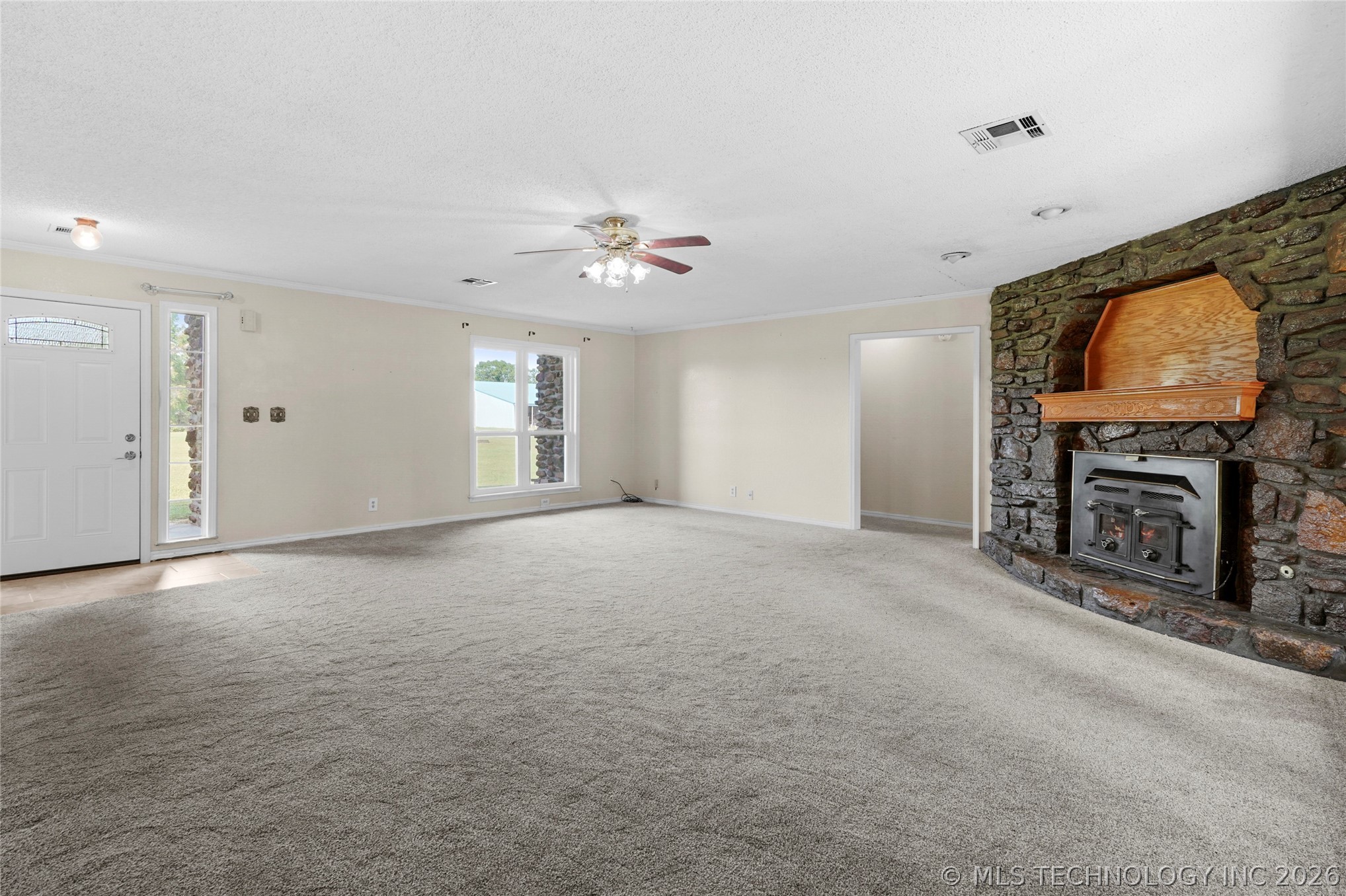 27208 E 41st Street S Property Photo 4