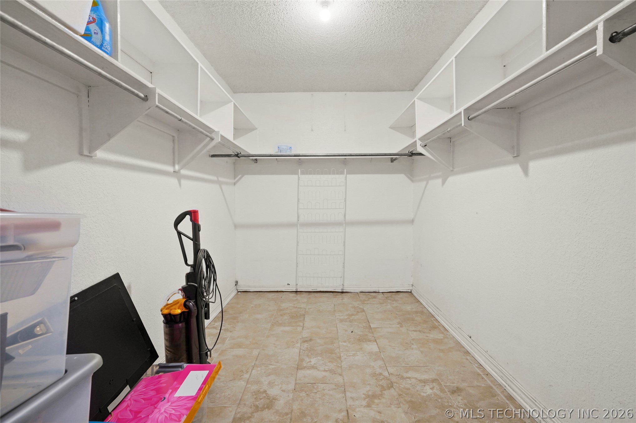 27208 E 41st Street S Property Photo 10