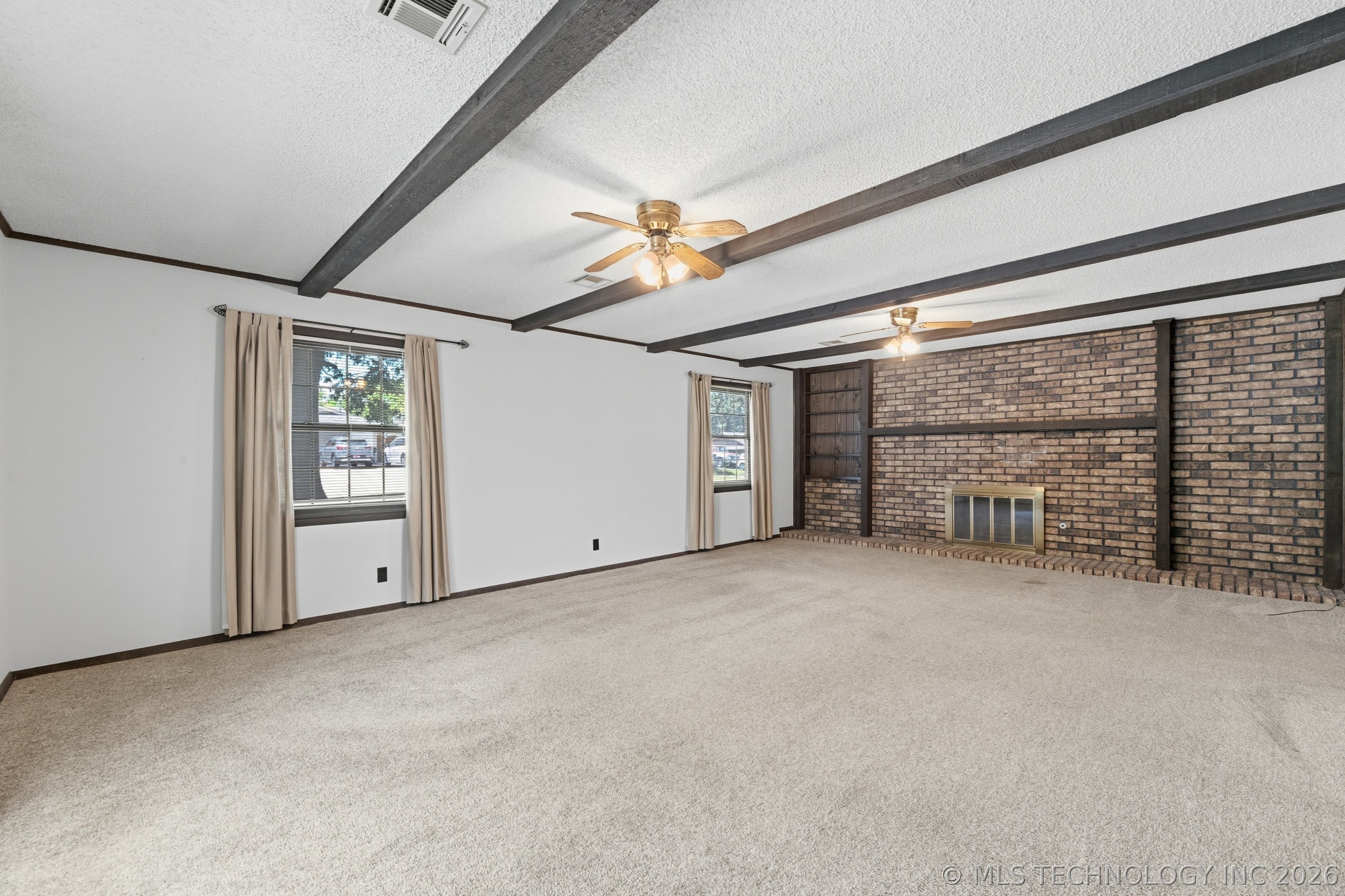 1077 Rolling Meadows Property Photo 3