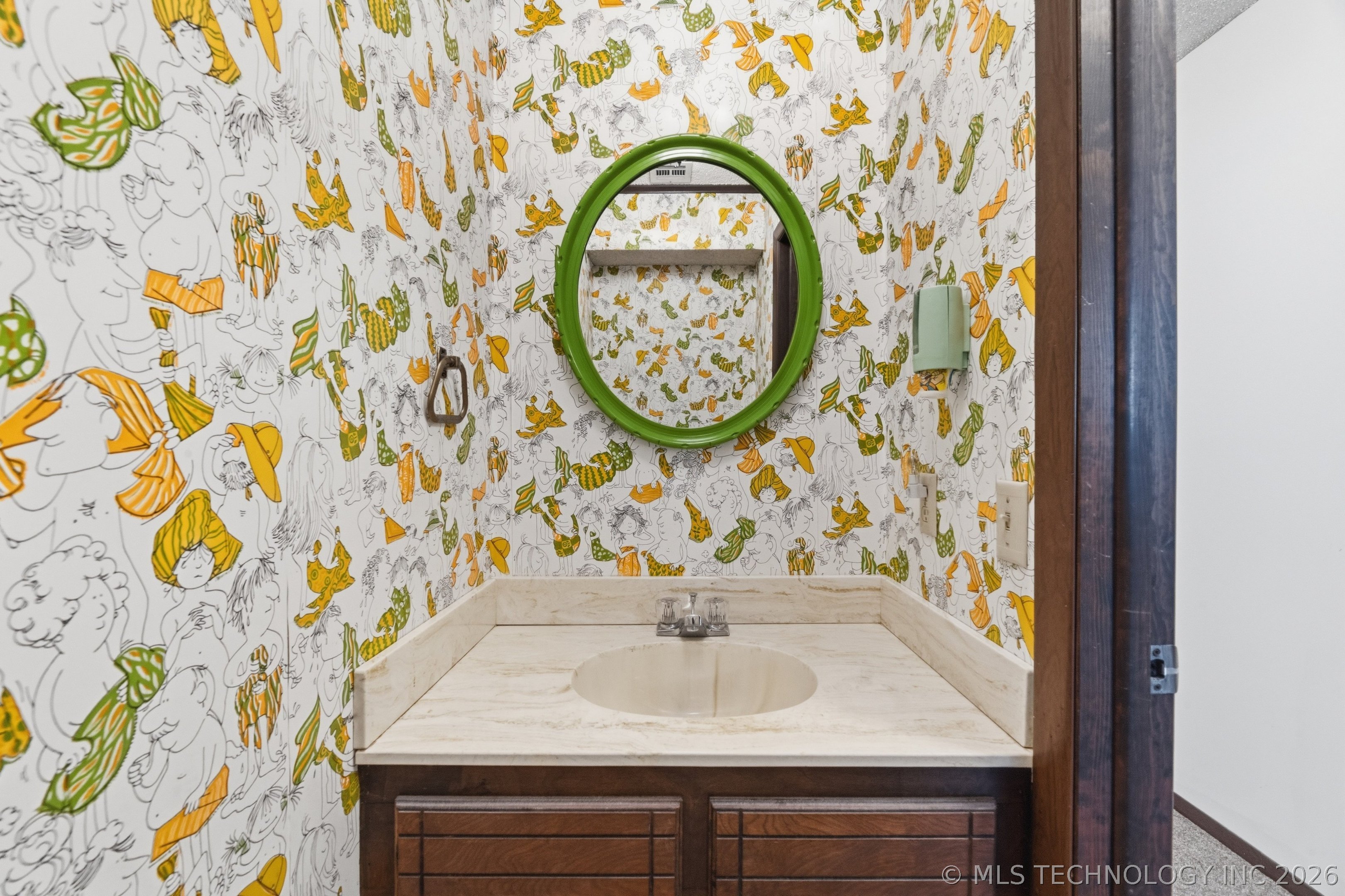 1077 Rolling Meadows Property Photo 12