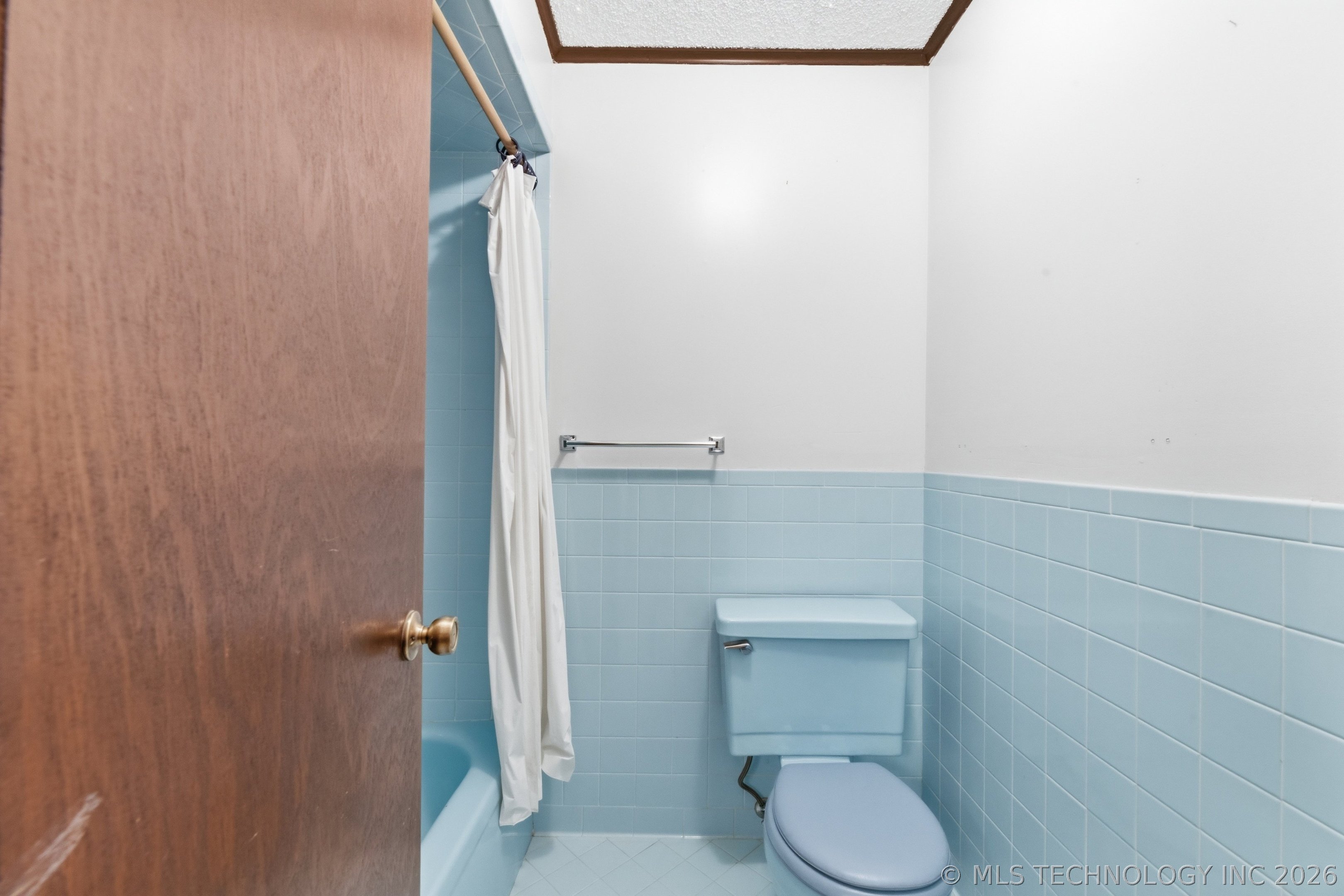 1077 Rolling Meadows Property Photo 23