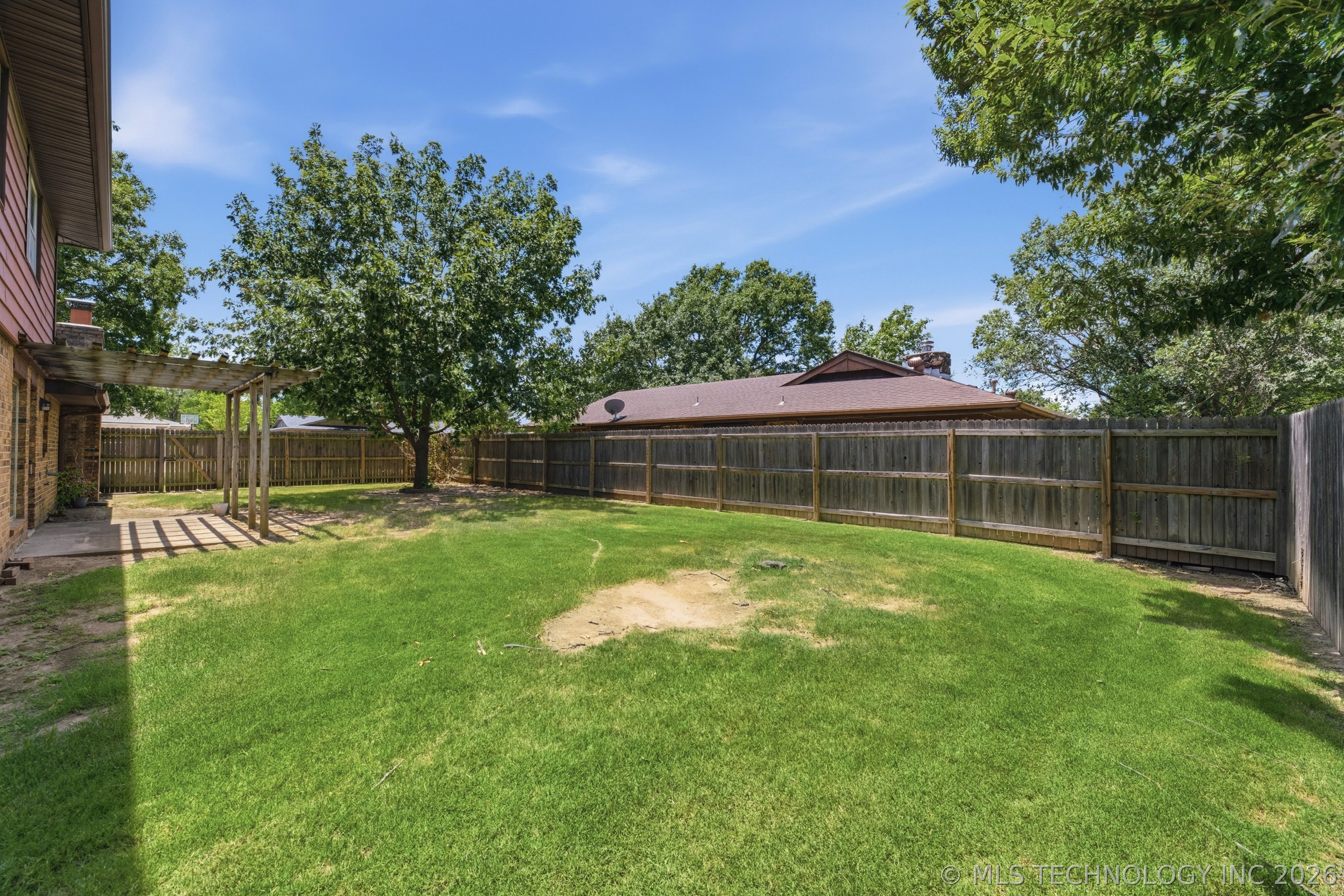 1077 Rolling Meadows Property Photo 28