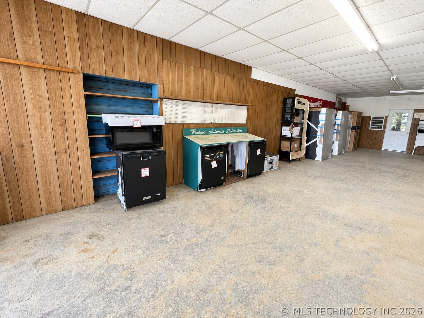 114 E Main Street Property Photo 7