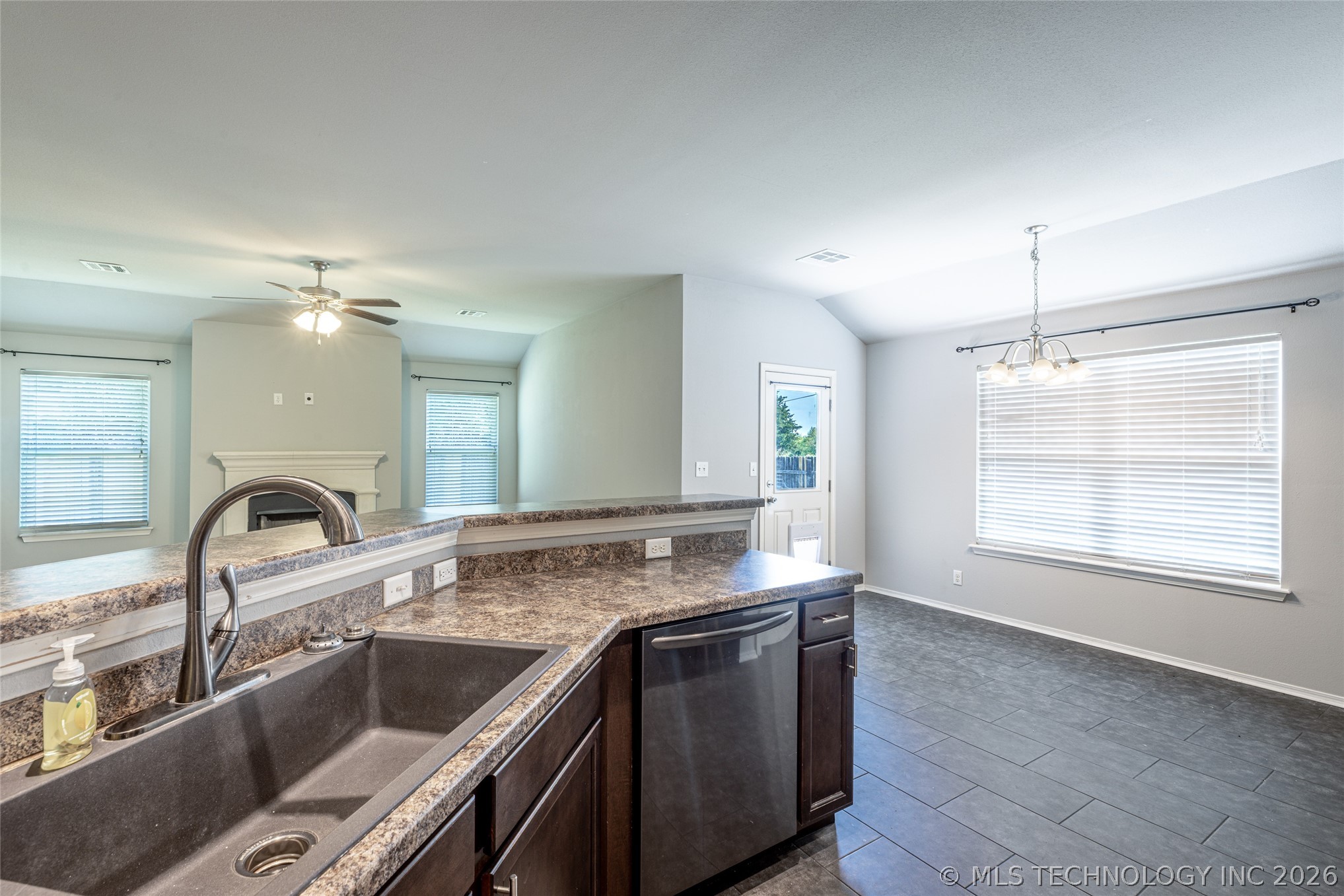 8745 E 126th Place S Property Photo 15