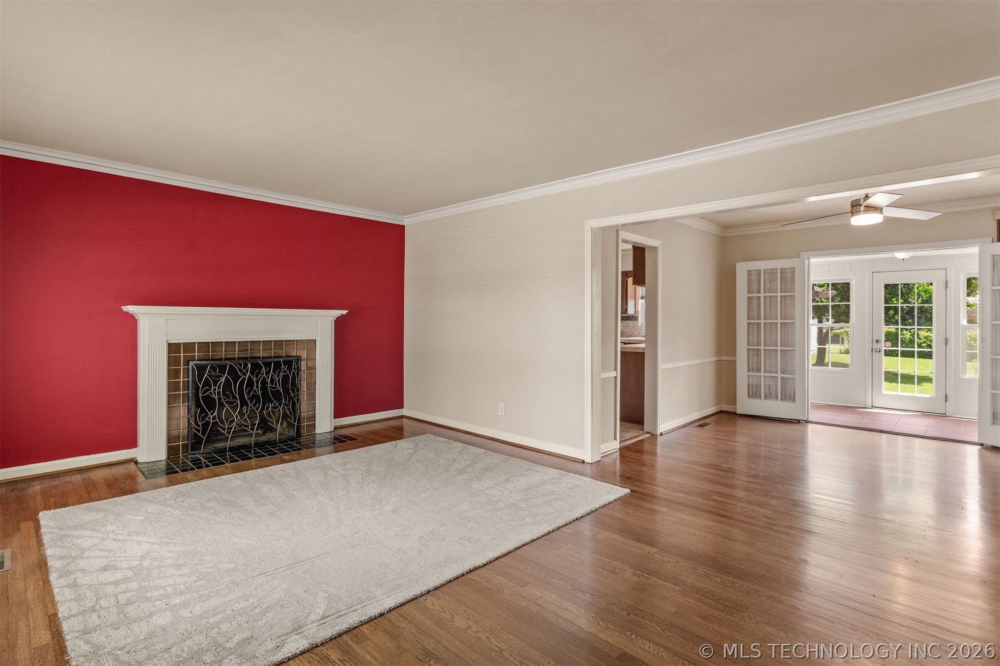 733 S Pittsburg Avenue Property Photo 5