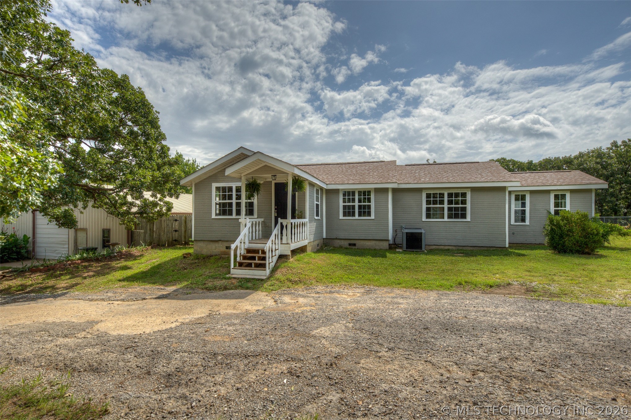 4912 S 165th West Avenue Property Photo 1