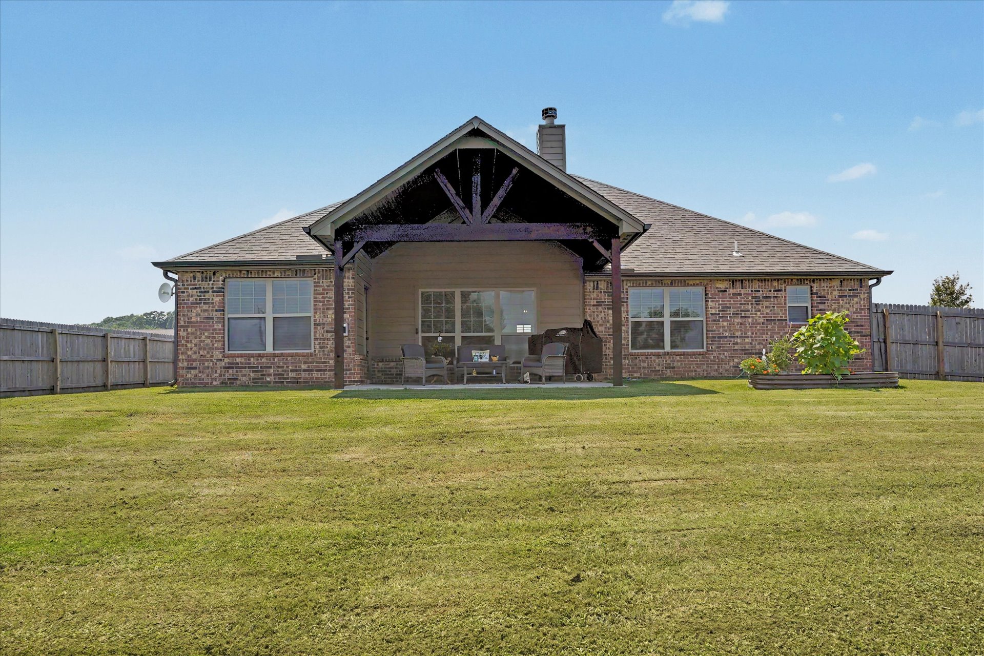 19217 S Coyote Drive Property Photo 27