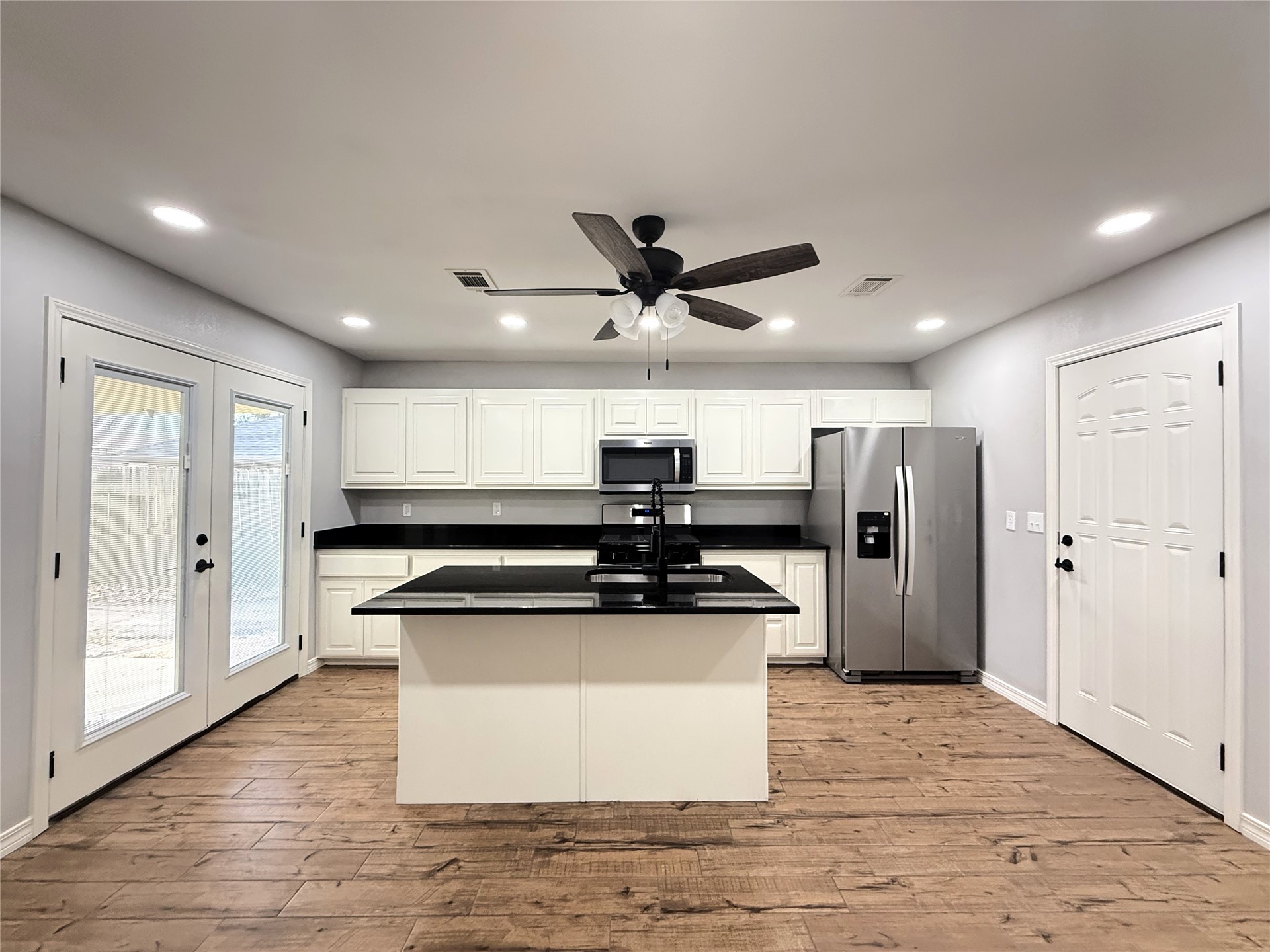 200 Elton Drive Property Photo 8