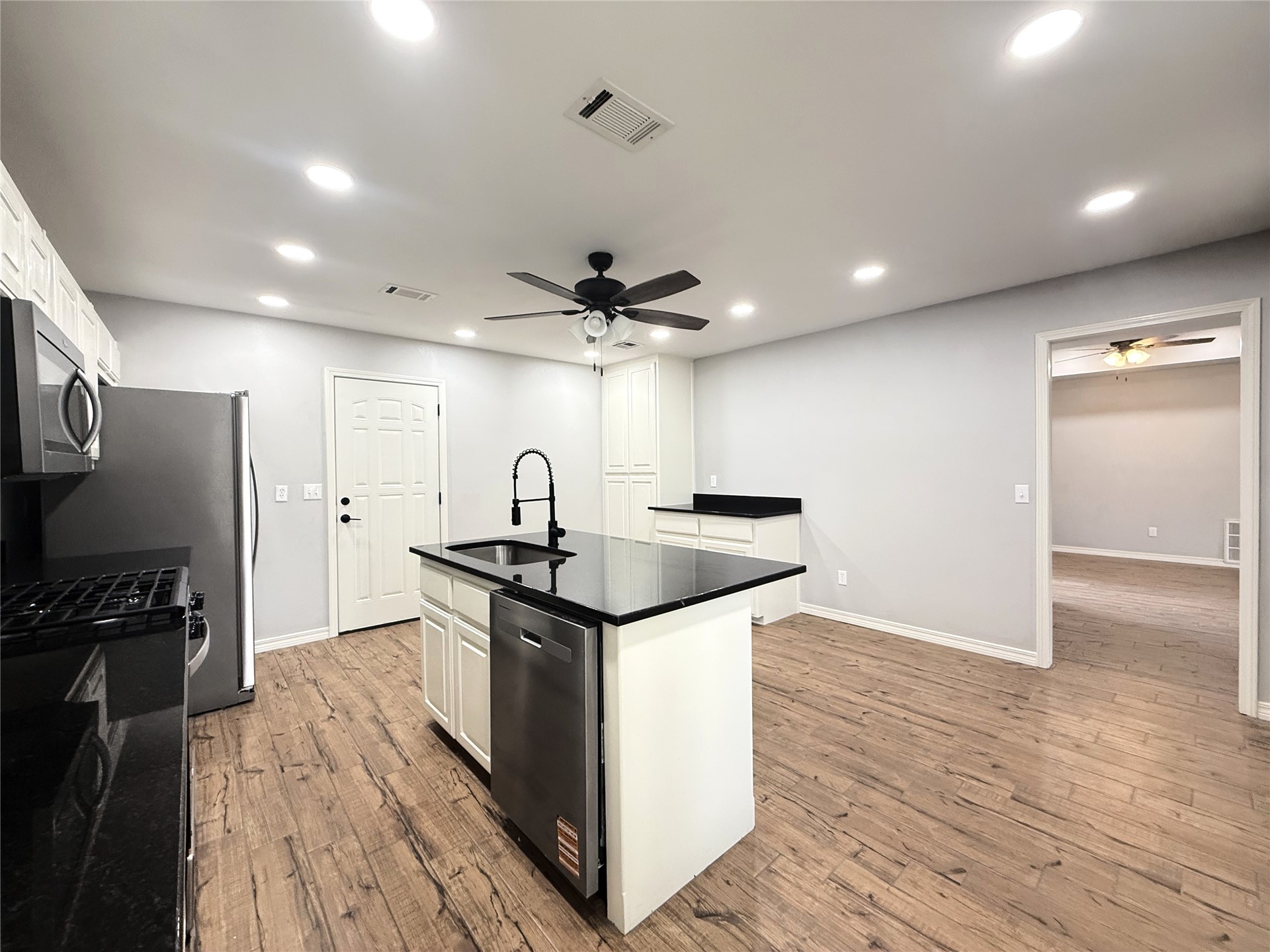 200 Elton Drive Property Photo 9