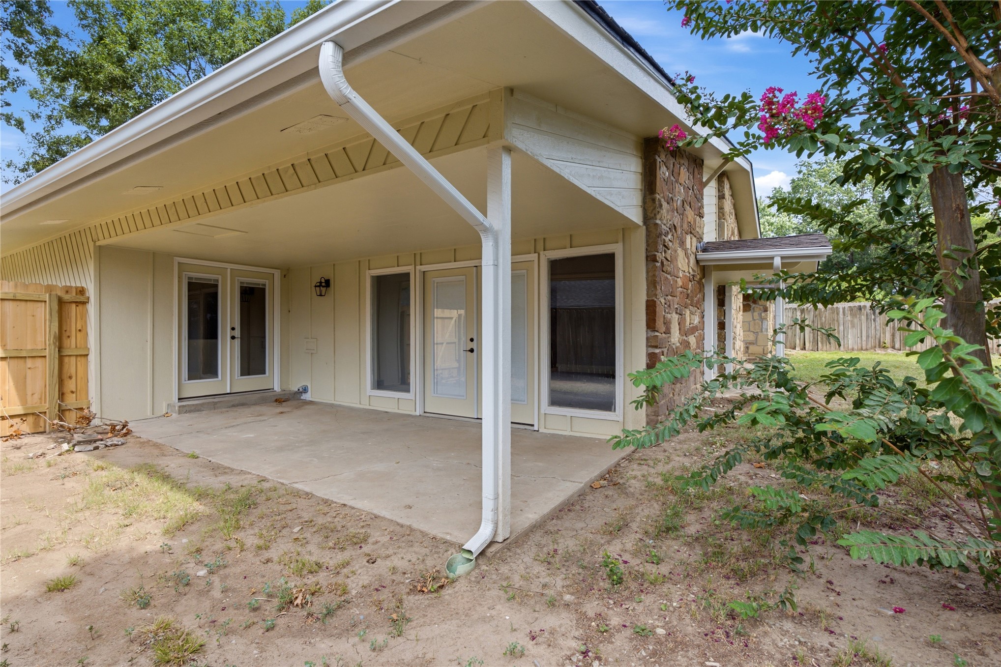 200 Elton Drive Property Photo 21