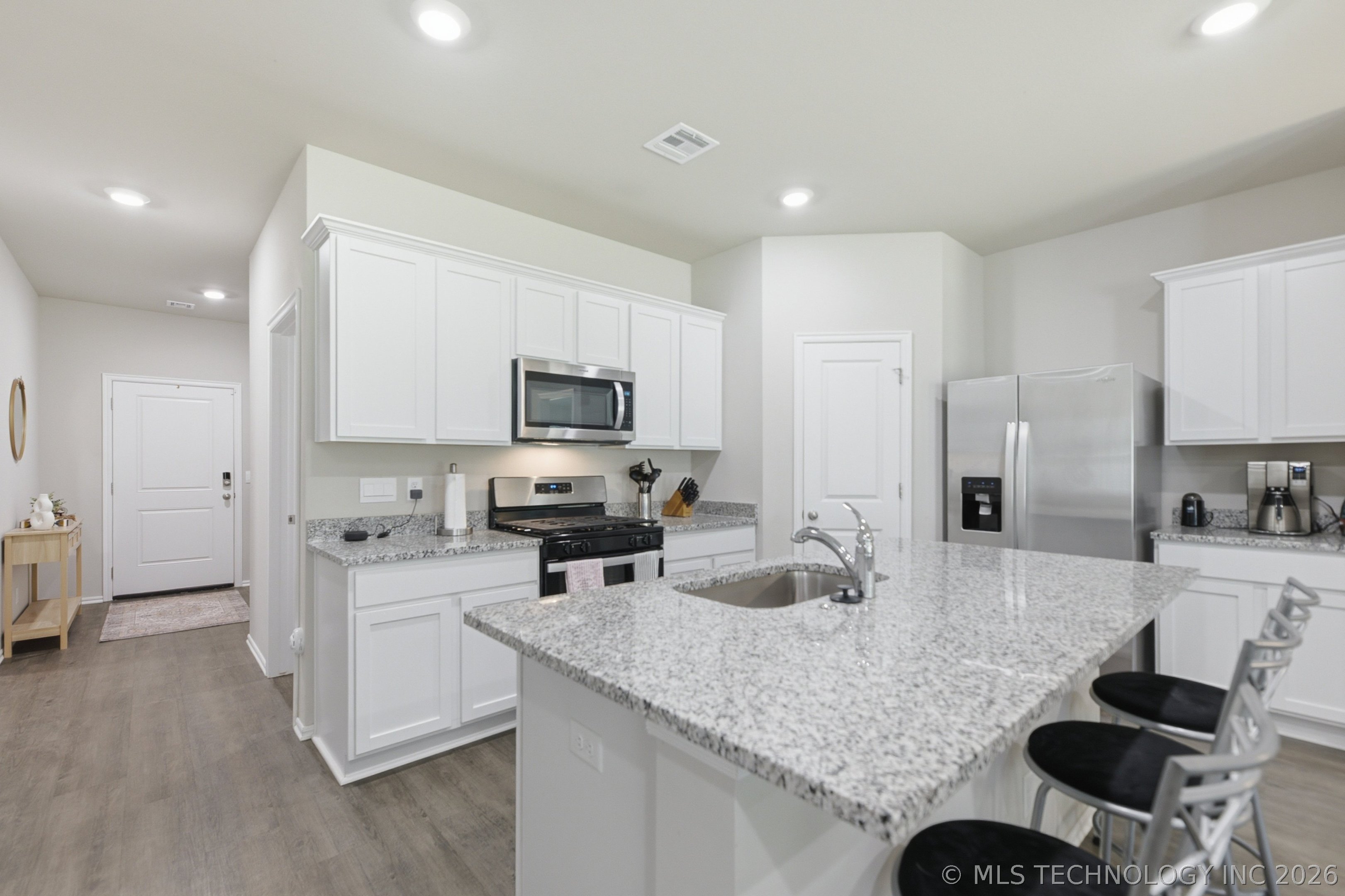 2406 W 30th Street N Property Photo 48