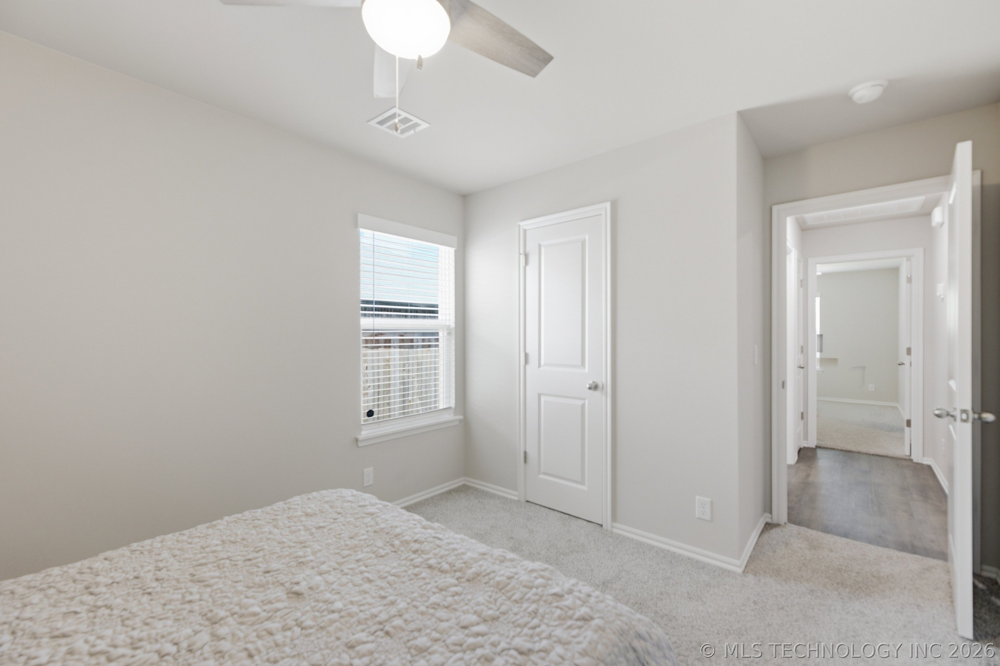 2406 W 30th Street N Property Photo 71