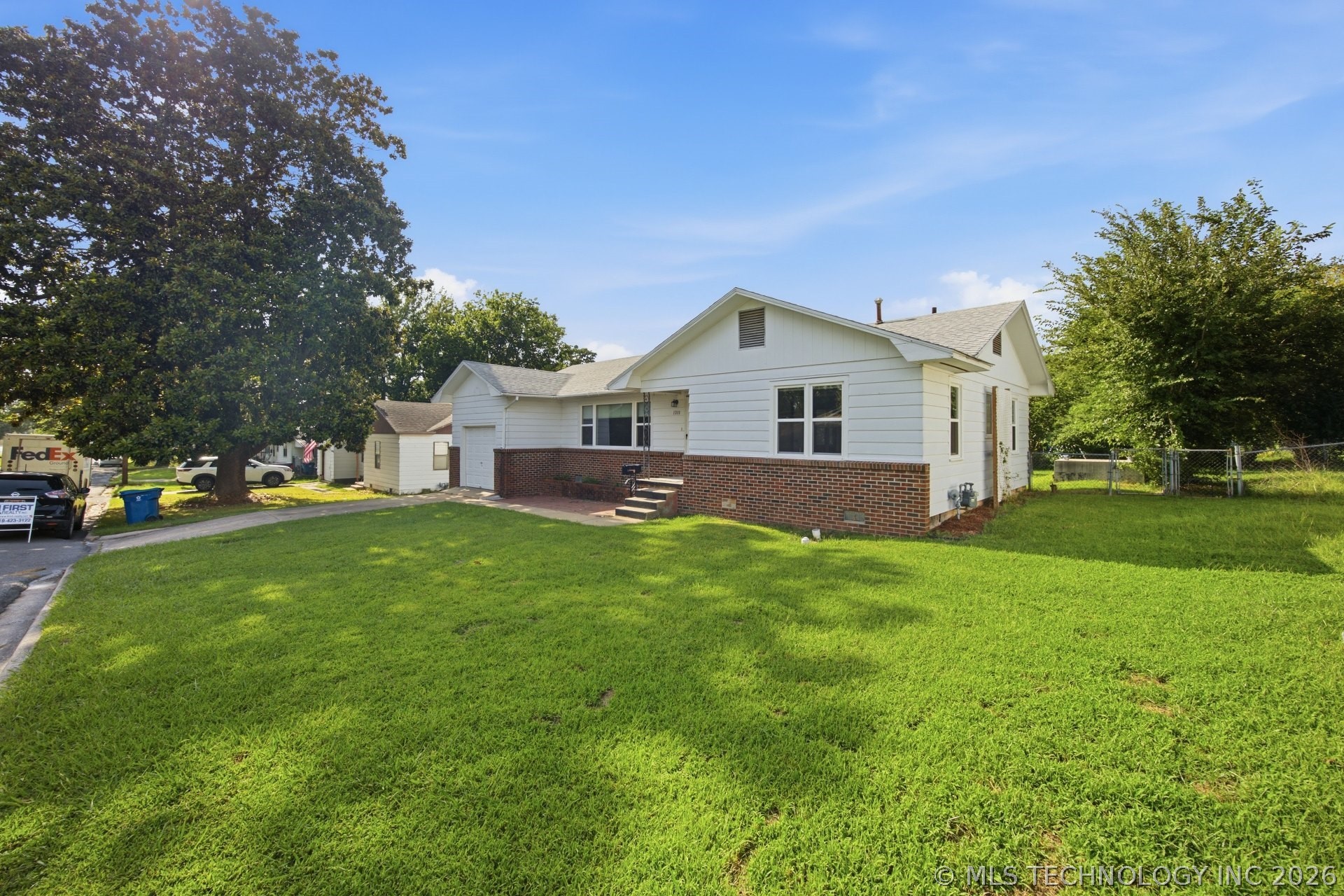 1311 Vieux Property Photo 2