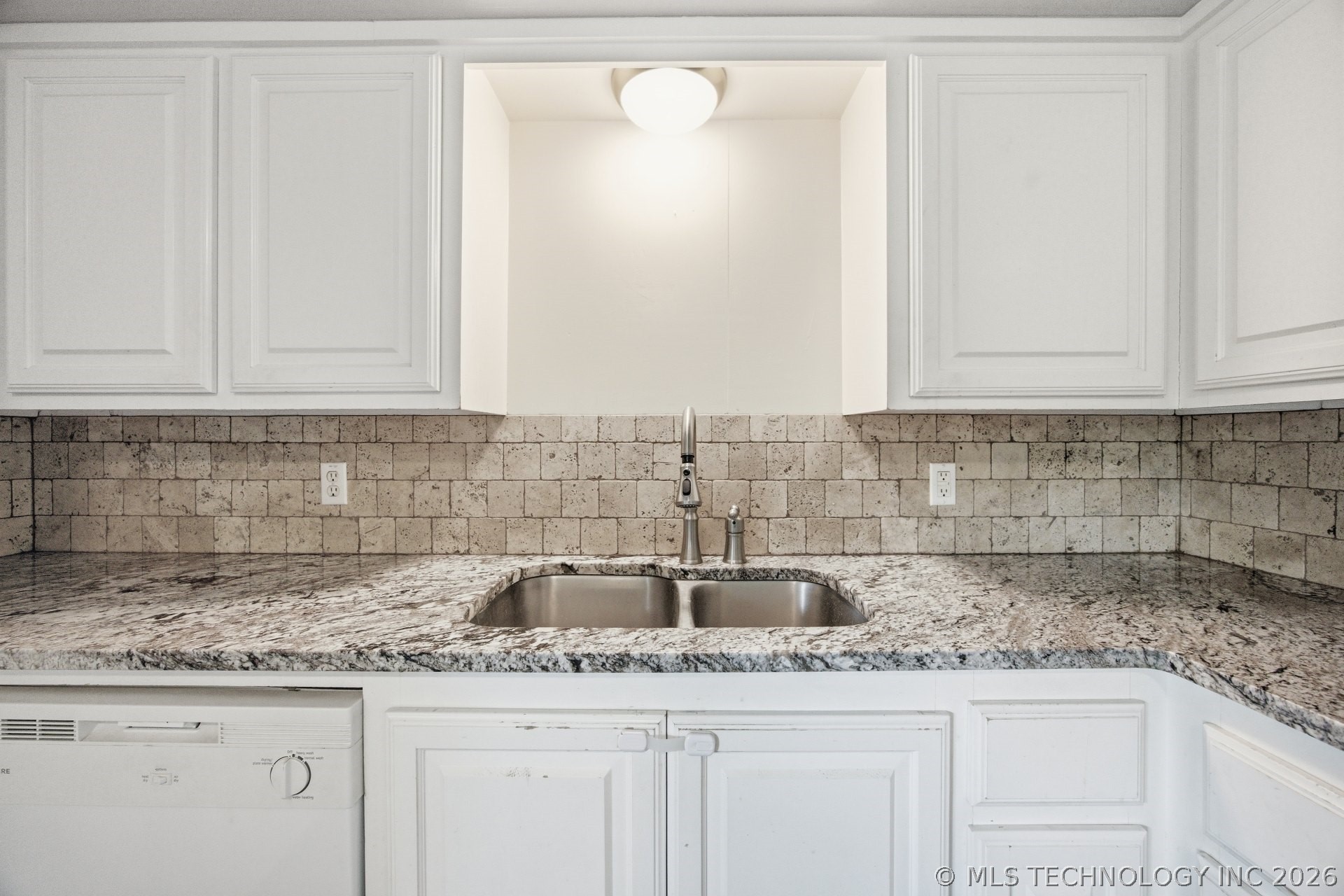 1311 Vieux Property Photo 9