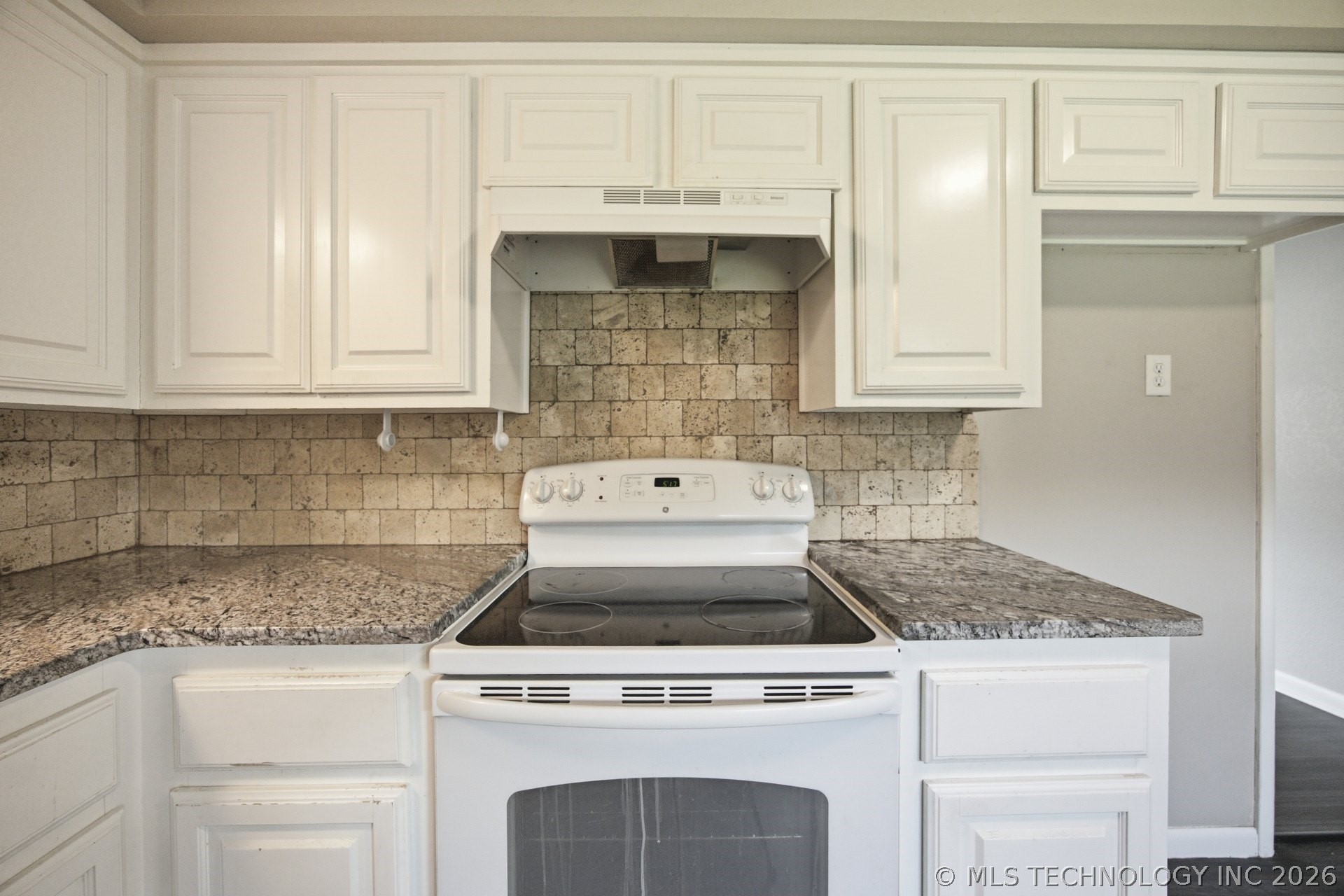 1311 Vieux Property Photo 10