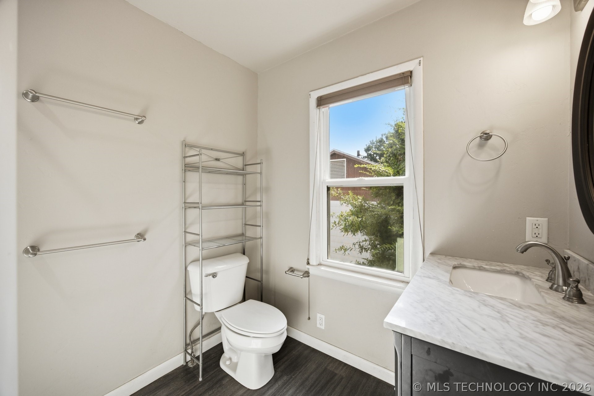 1311 Vieux Property Photo 17