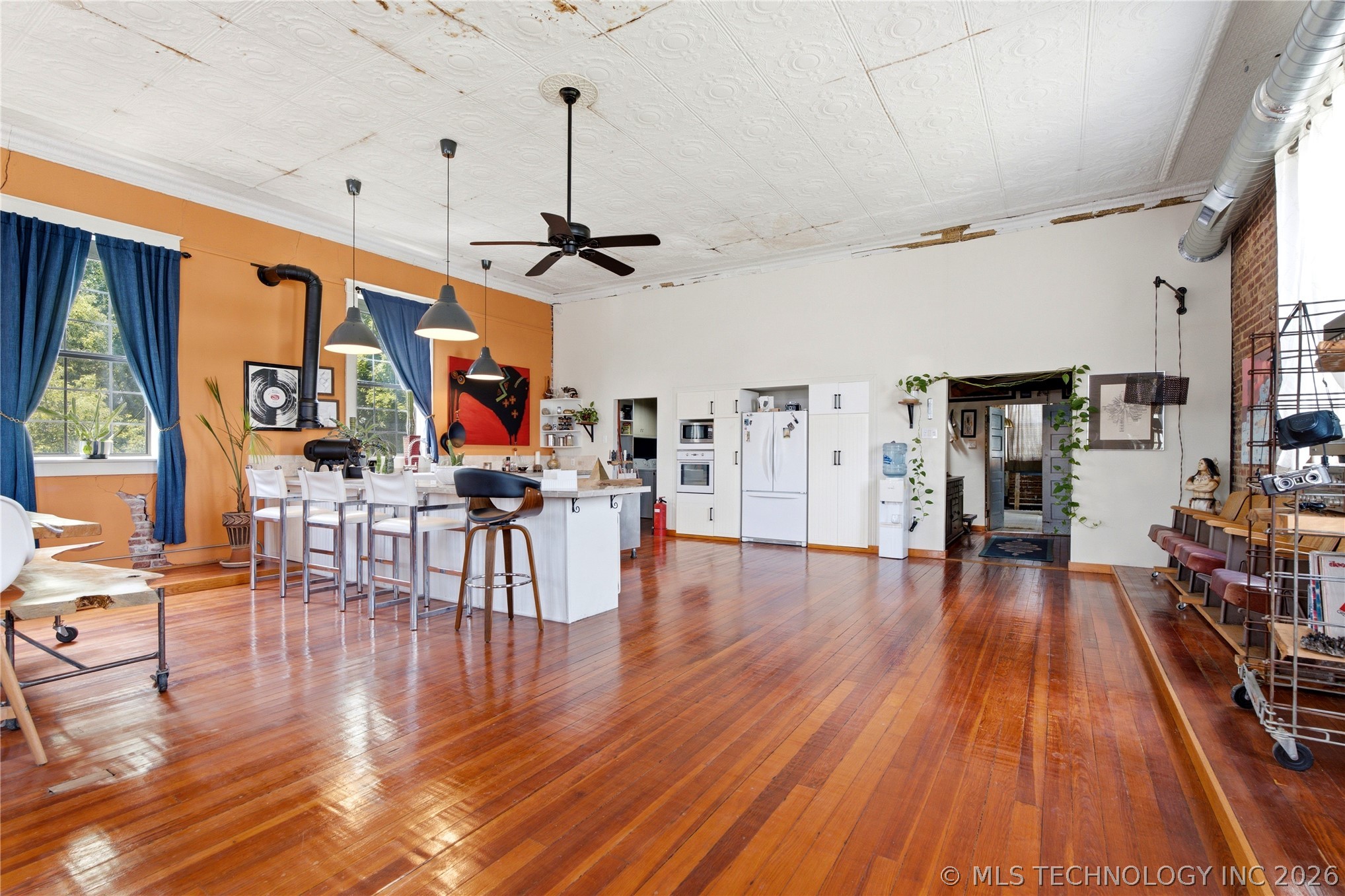 3 S Main Property Photo 26