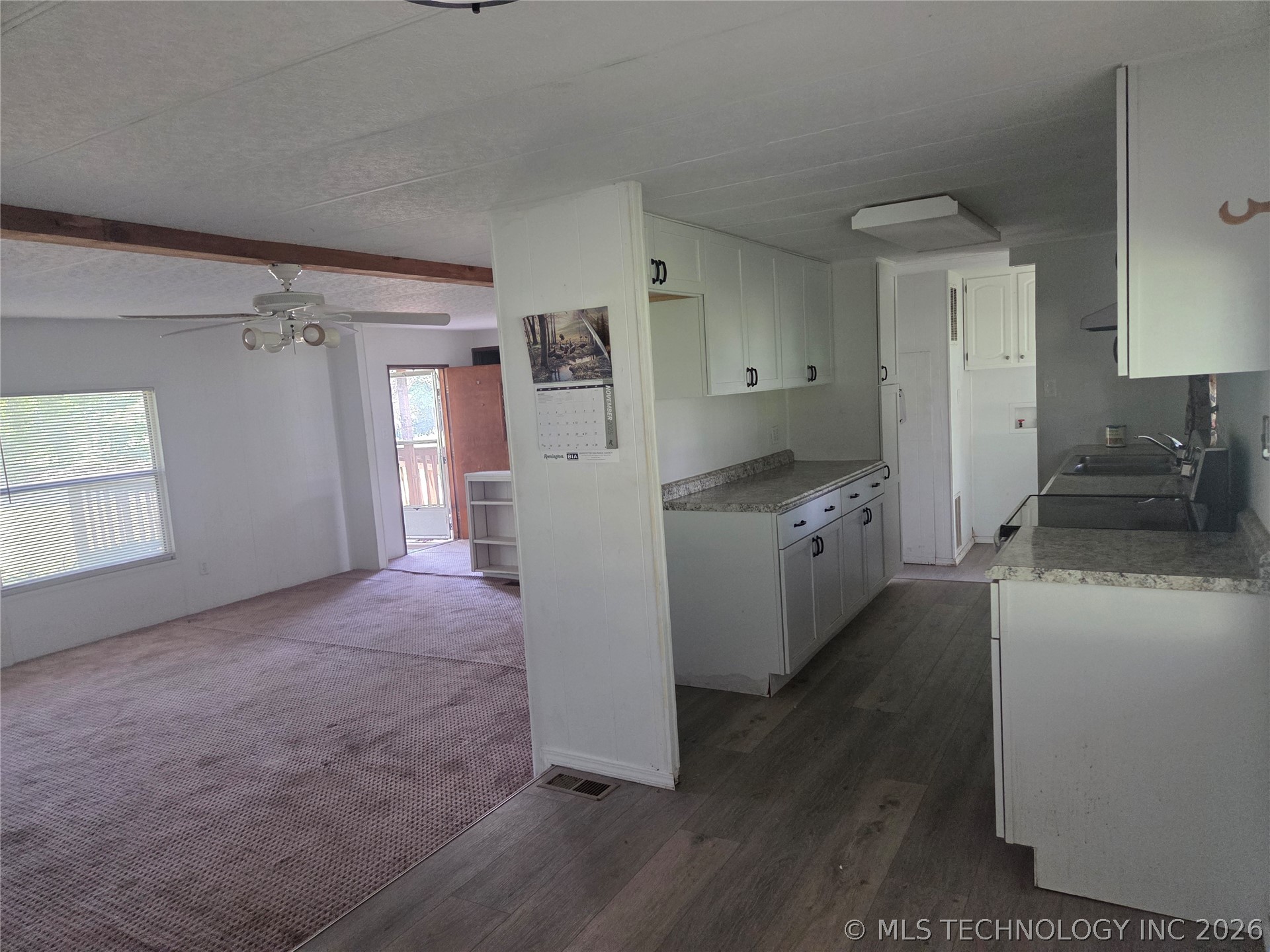 1310 E Cherry Property Photo 5