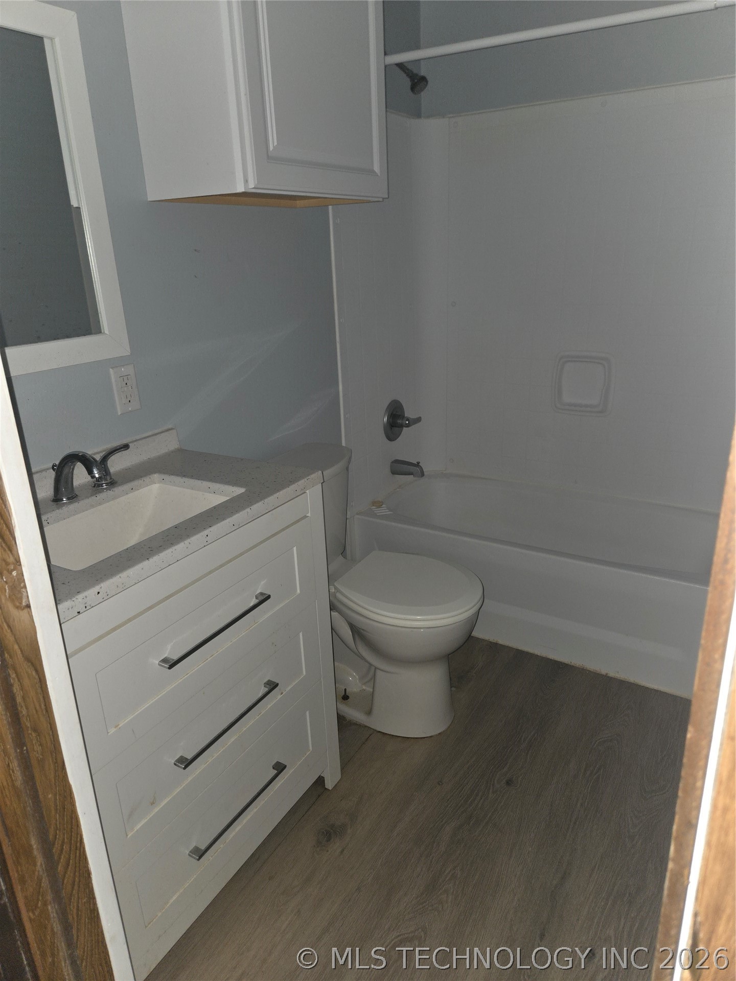 1310 E Cherry Property Photo 8