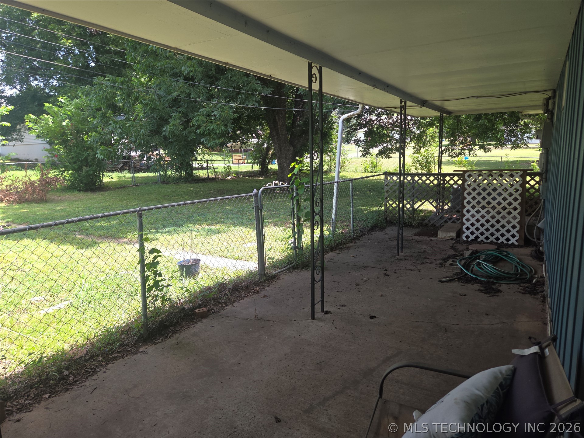 1310 E Cherry Property Photo 13