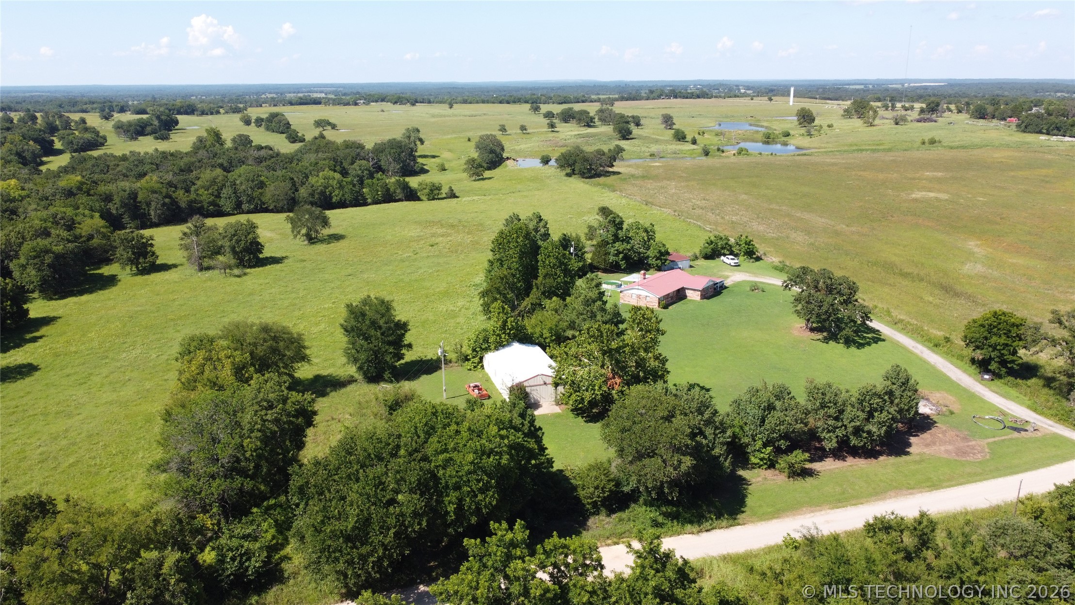 371126 E 990 Road Property Photo 1