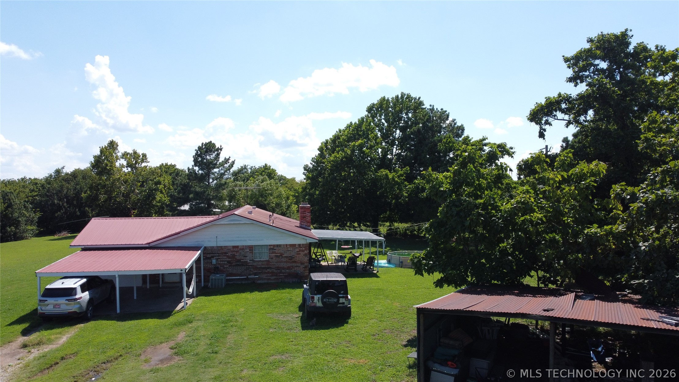371126 E 990 Road Property Photo 6