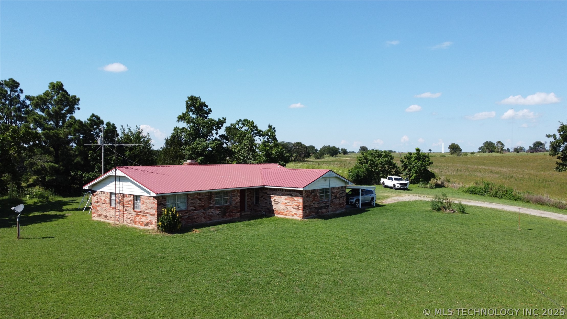 371126 E 990 Road Property Photo 11