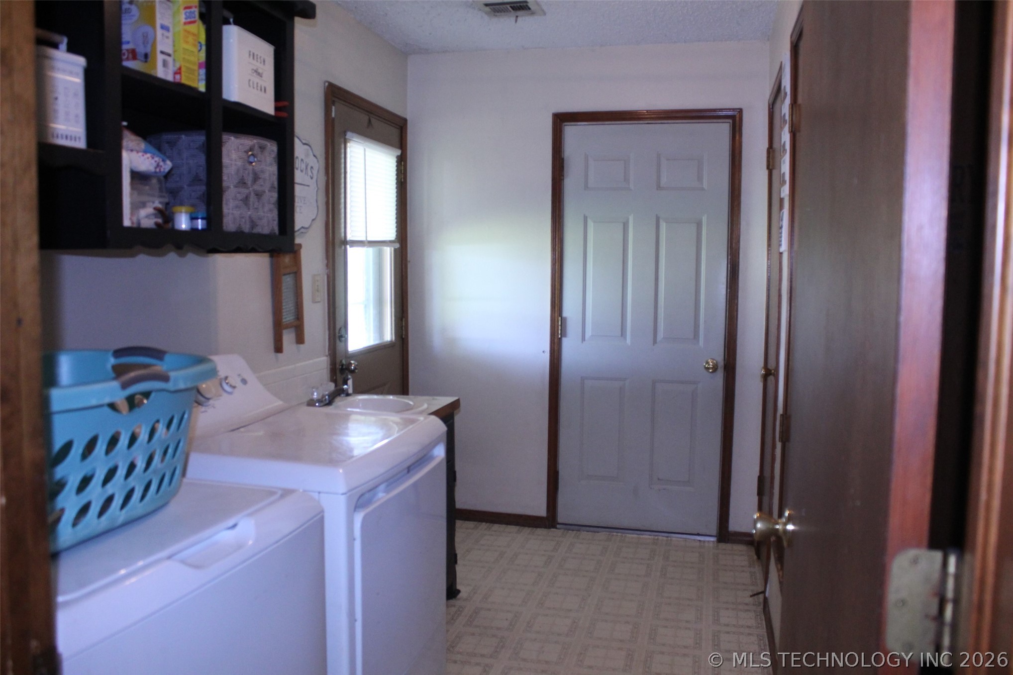 371126 E 990 Road Property Photo 18