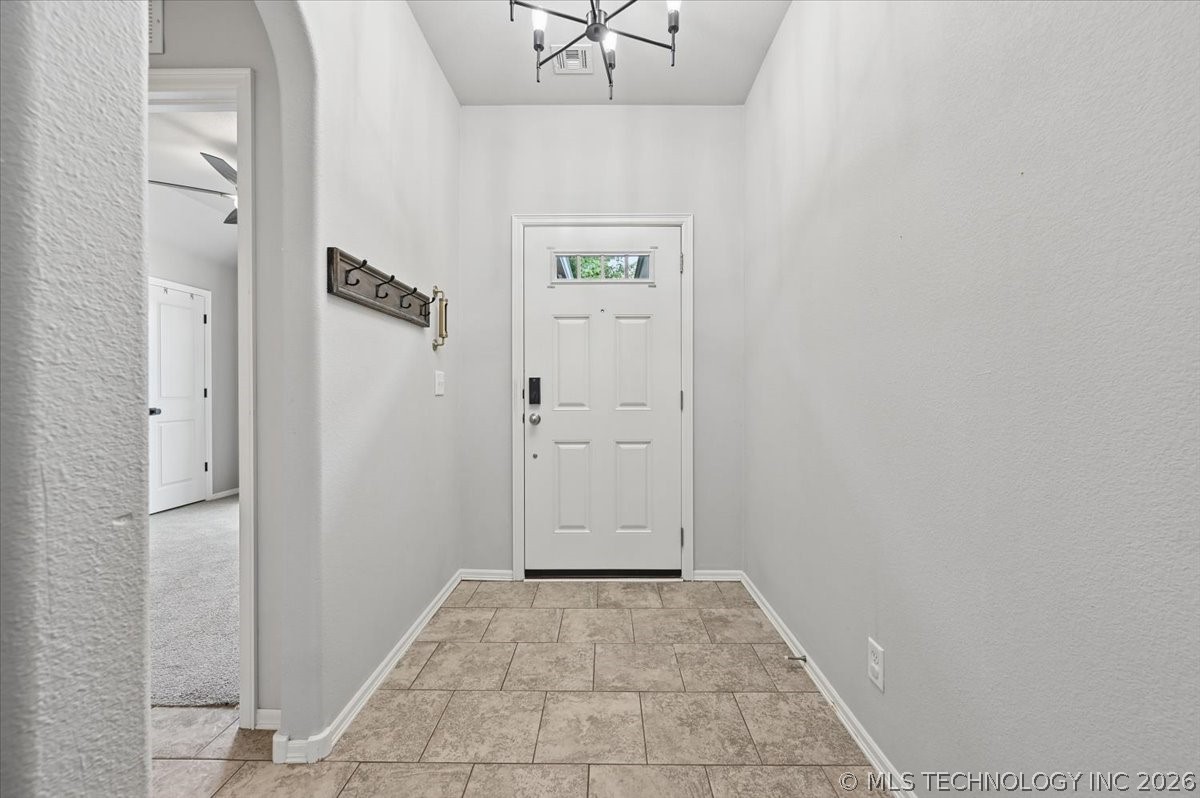 7315 S Laurel Place Property Photo 8