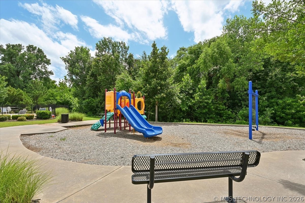 7315 S Laurel Place Property Photo 46