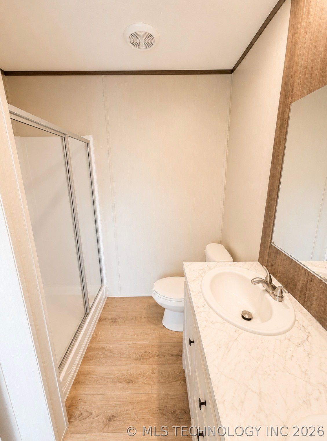 323 Swan Property Photo 15
