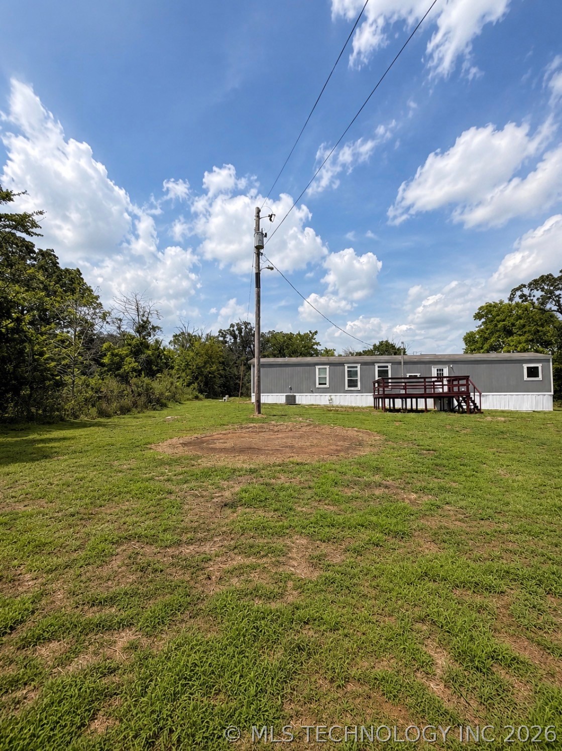 323 Swan Property Photo 17