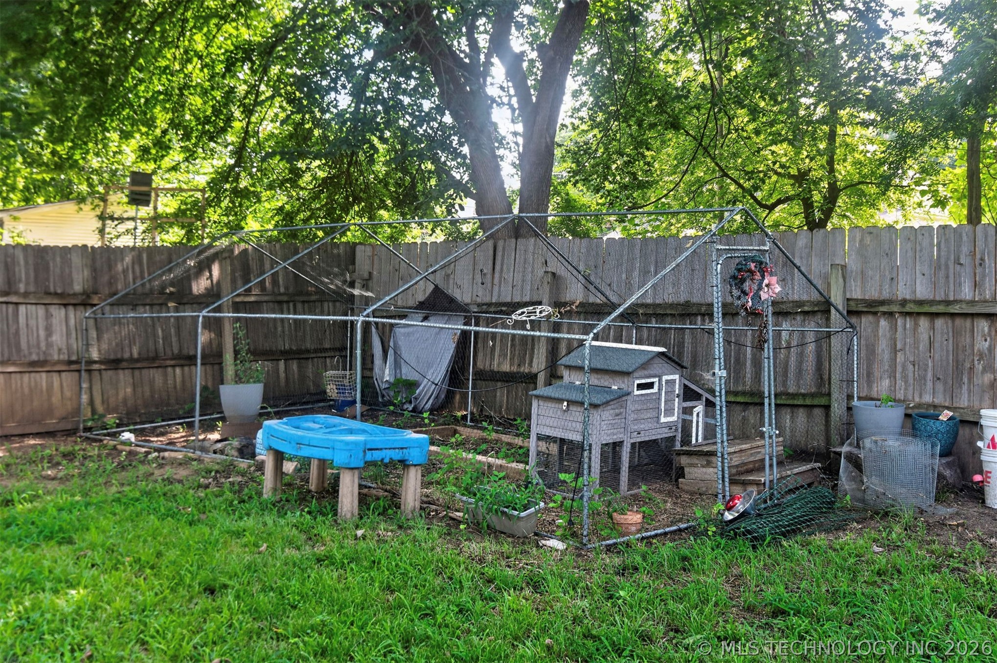 319 W Bryan Avenue Property Photo 36