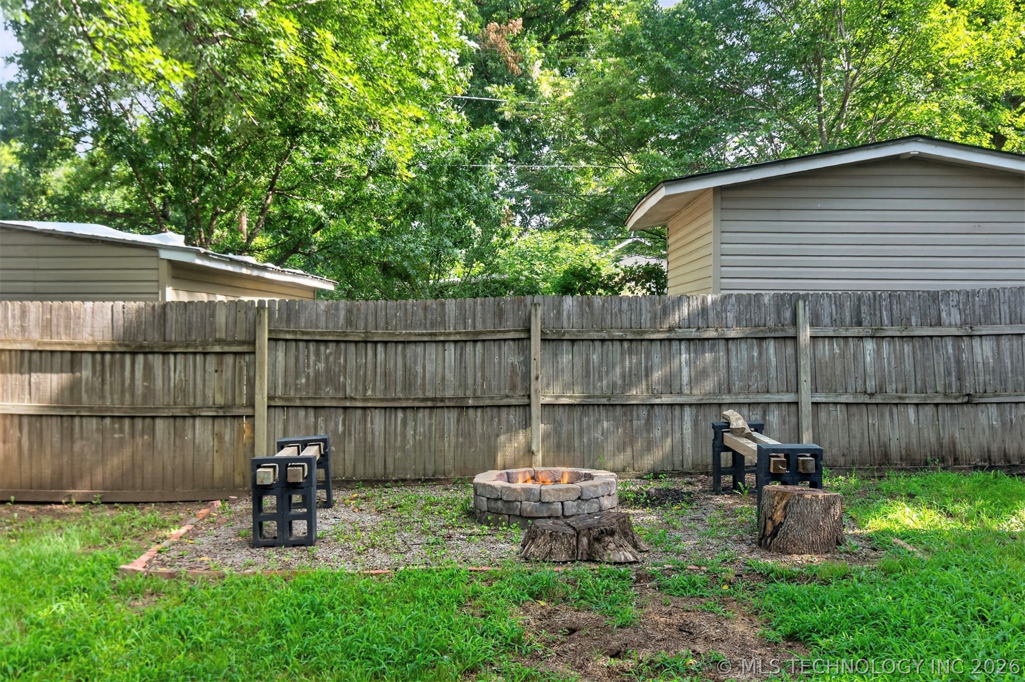 319 W Bryan Avenue Property Photo 40