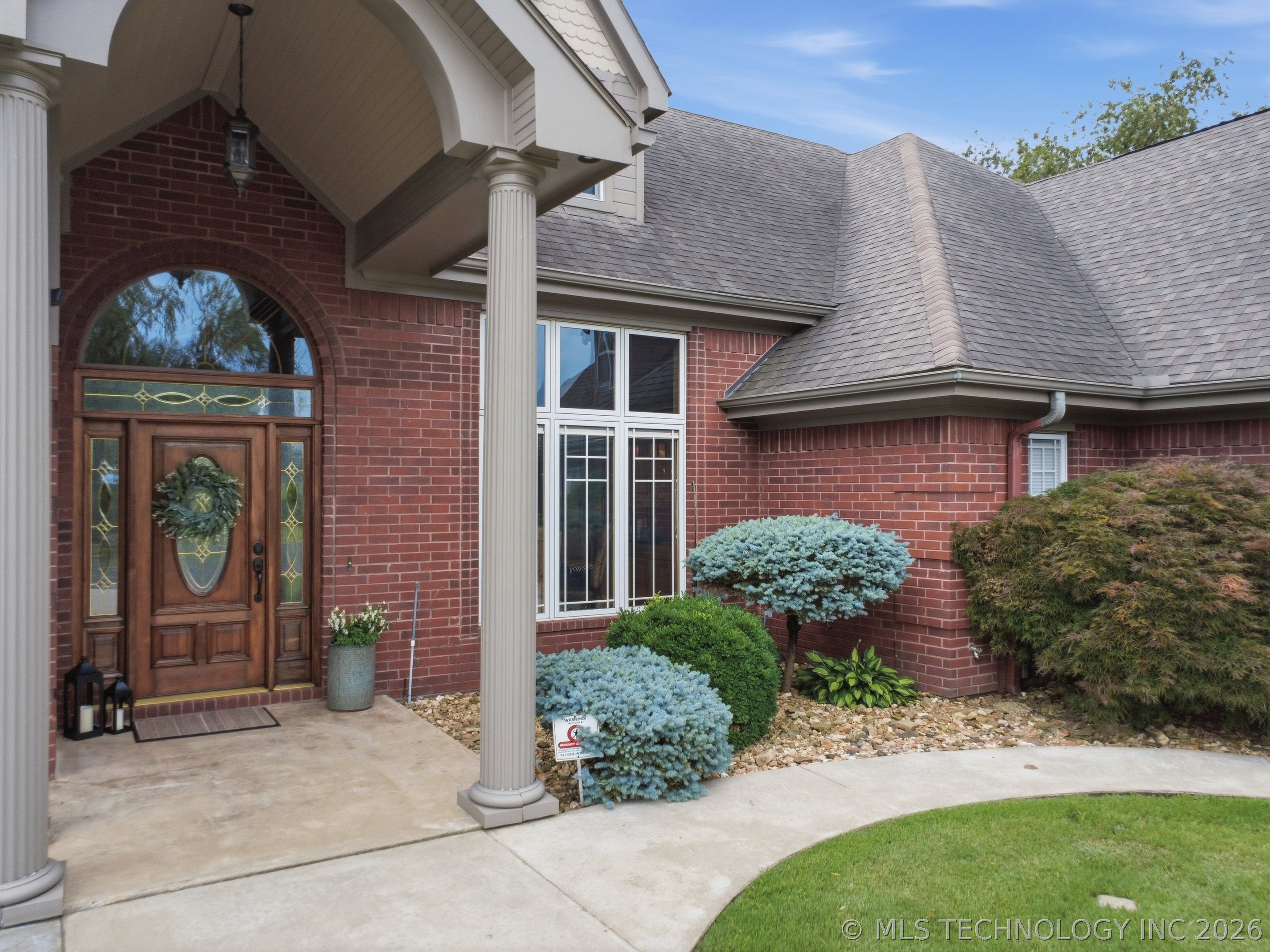 2372 Fox Street Property Photo 5