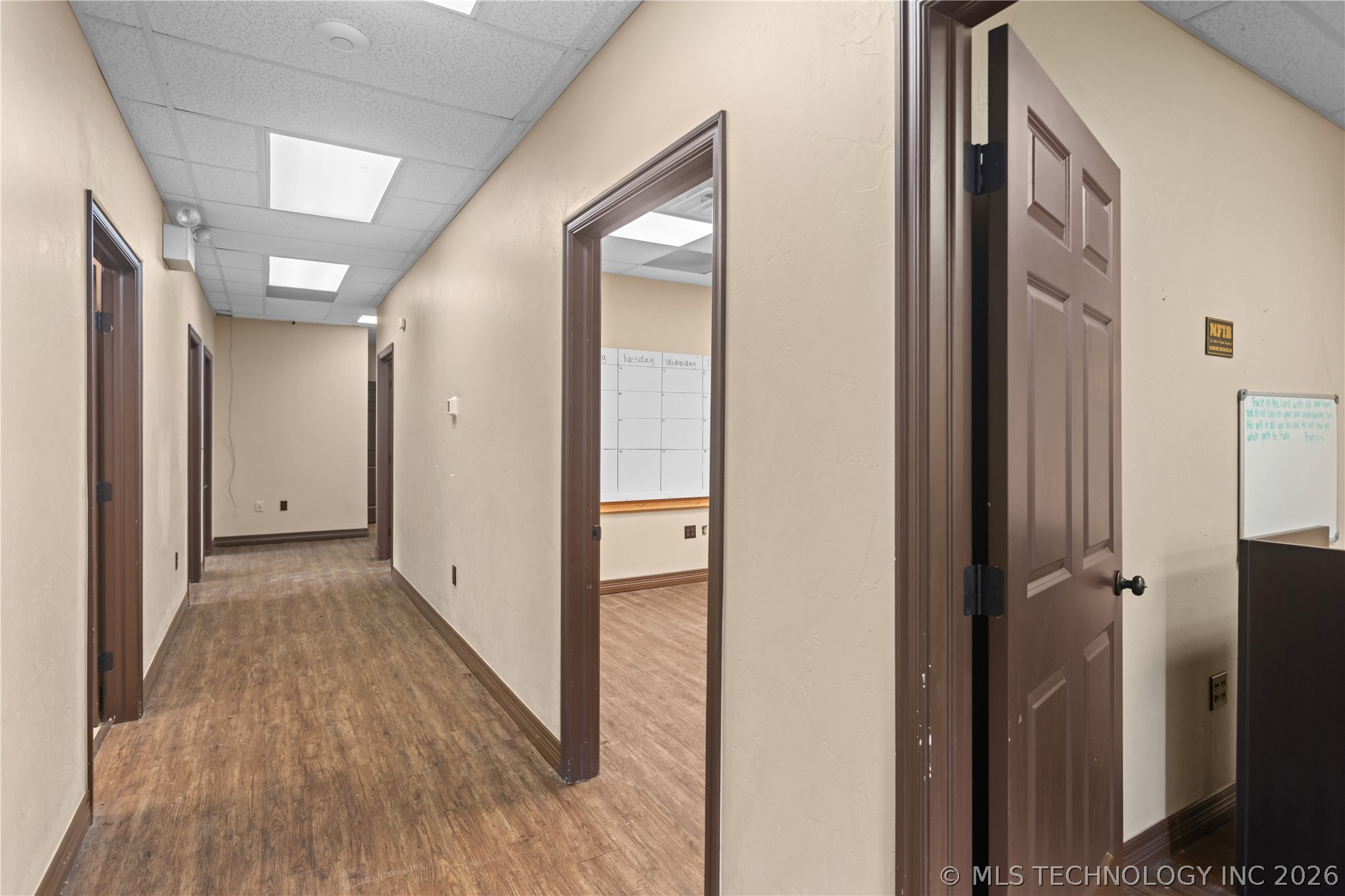 2247 W Mockingbird Property Photo 6